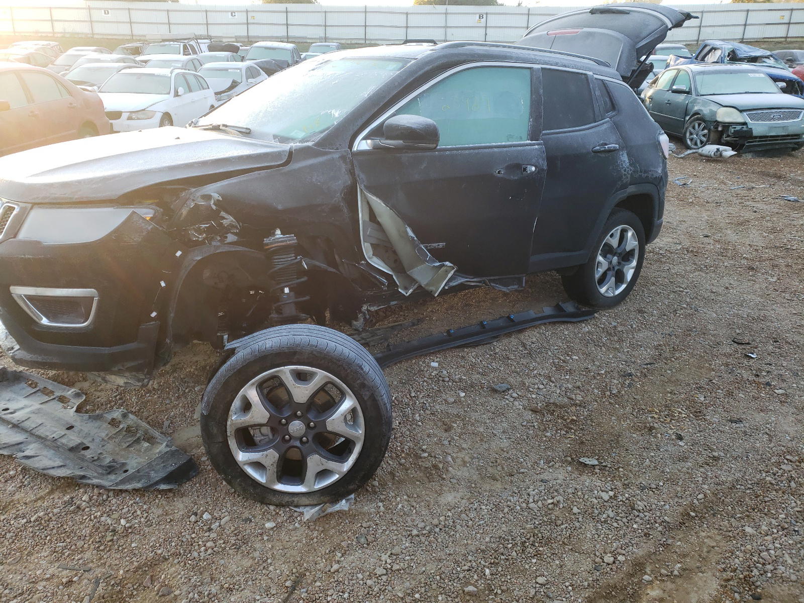 Photo 9 from auction – 2020 JEEP COMPASS LI with VIN 3C4NJCCBXLT187403