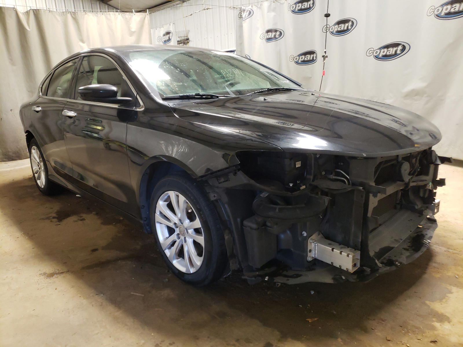 CHRYSLER 200 LIMITE 2015 with VIN 1C3CCCAB6FN655088 - Photo from auction