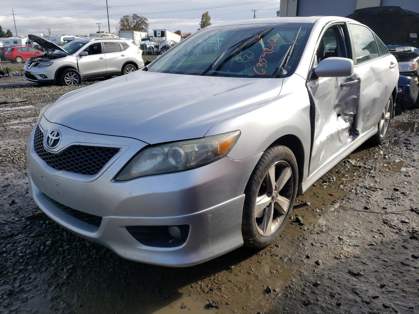Photo 2 from auction – 2011 TOYOTA CAMRY BASE with VIN 4T1BF3EK1BU189400