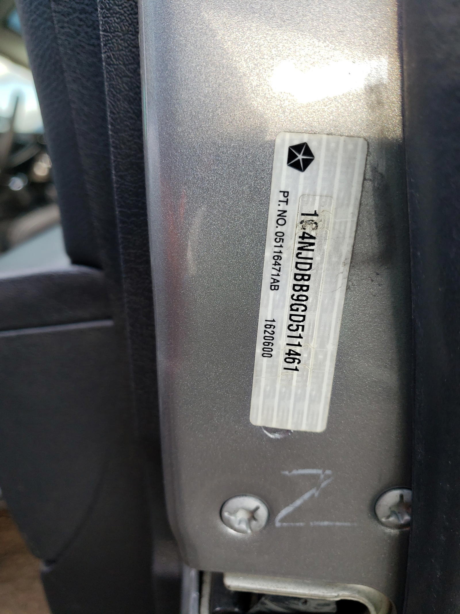 Photo 10 from auction – 2016 JEEP COMPASS SP with VIN 1C4NJDBB9GD511461