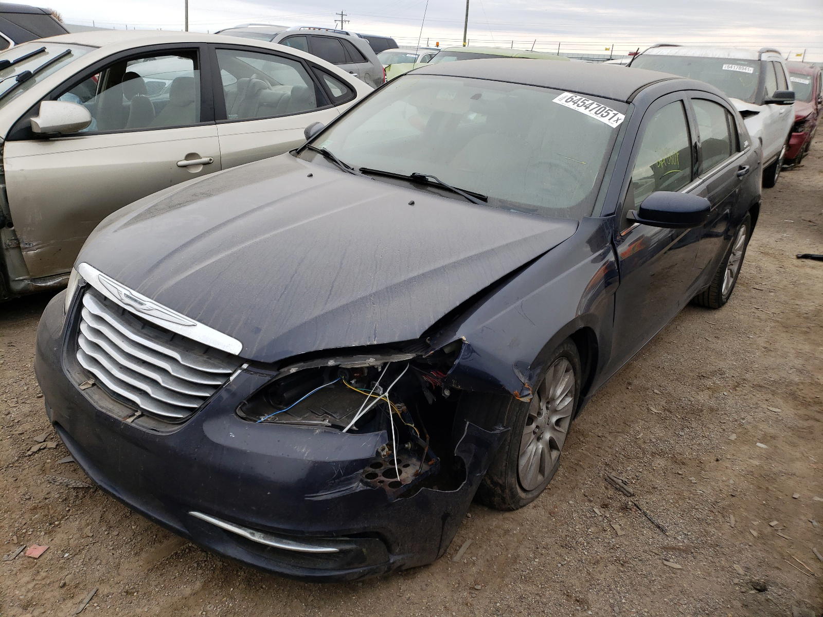 Photo 2 from auction – 2013 CHRYSLER 200 LX with VIN 1C3CCBAG5DN559388