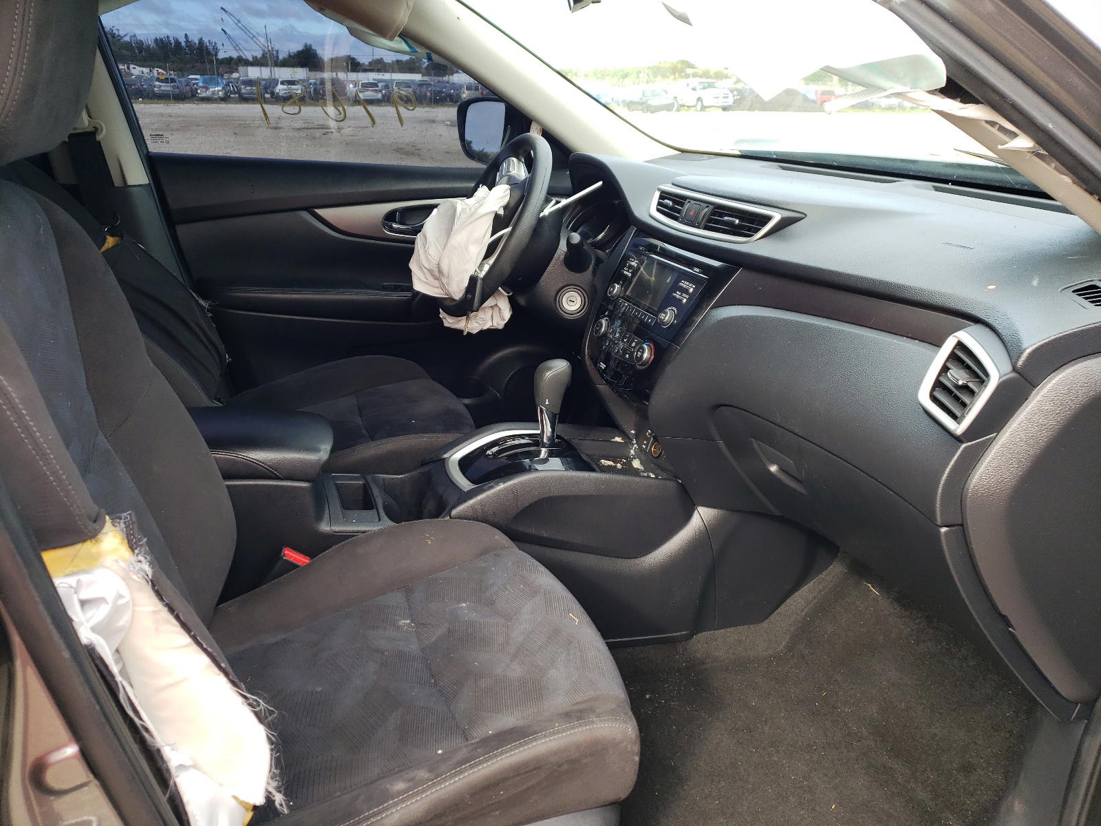 Photo 19 from auction – 2016 NISSAN ROGUE S with VIN KNMAT2MV8GP592763