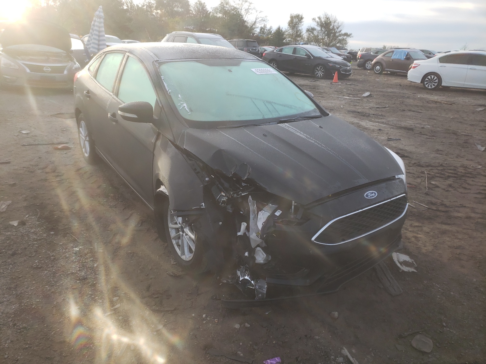 FORD FOCUS SE 2018 con VIN 1FADP3F29JL203076 - Foto de la subasta