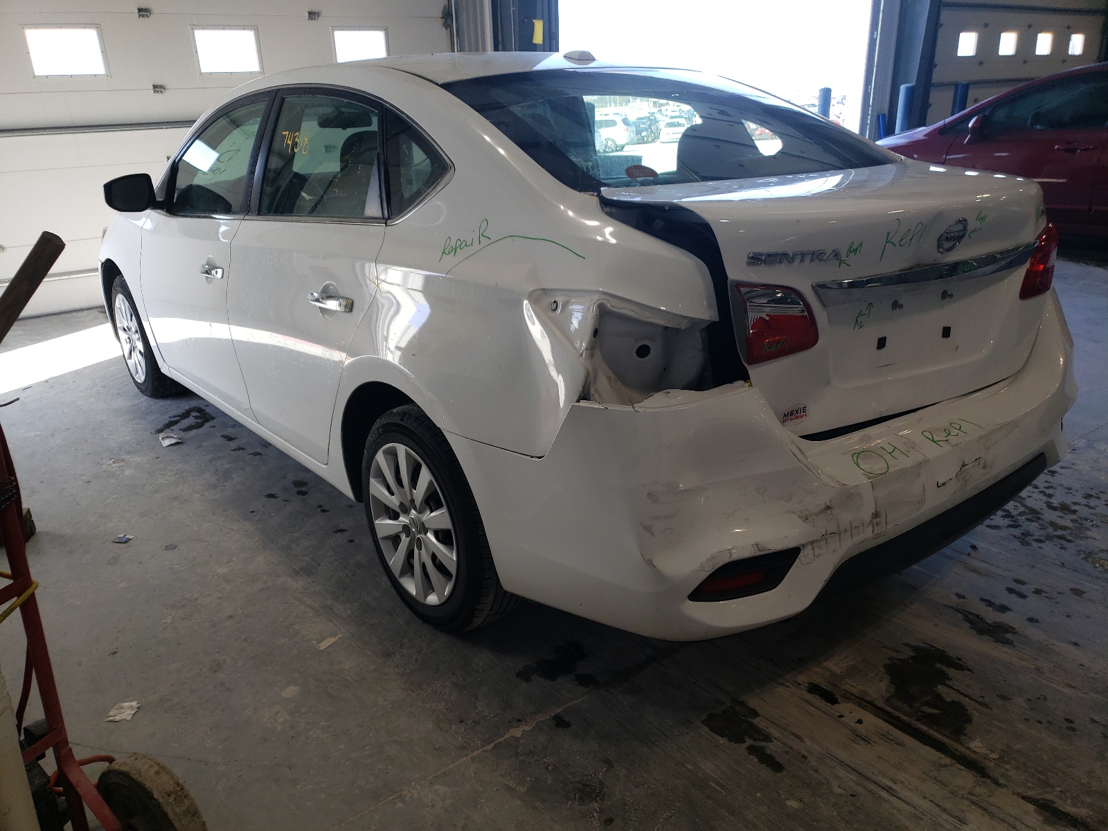 Photo 3 from auction – 2017 NISSAN SENTRA with VIN 3N1AB7AP0HY321057