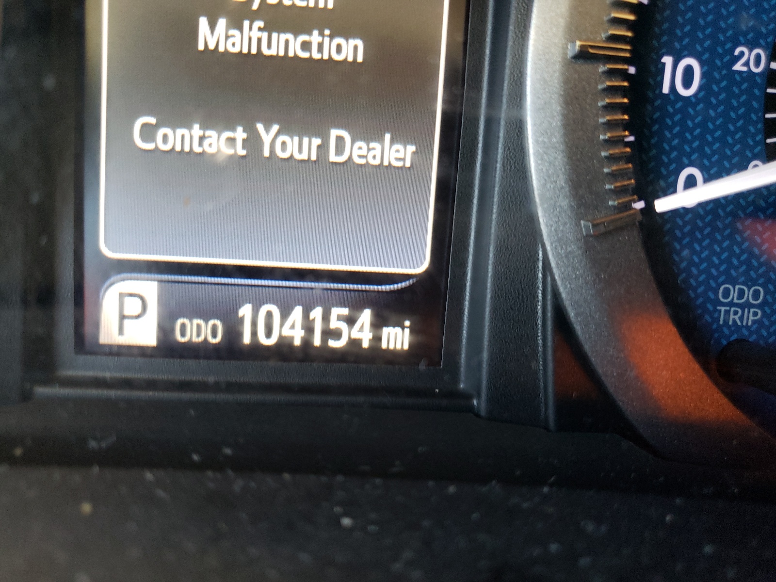 Photo 8 from auction – 2018 TOYOTA SIENNA XLE with VIN 5TDYZ3DC0JS918800