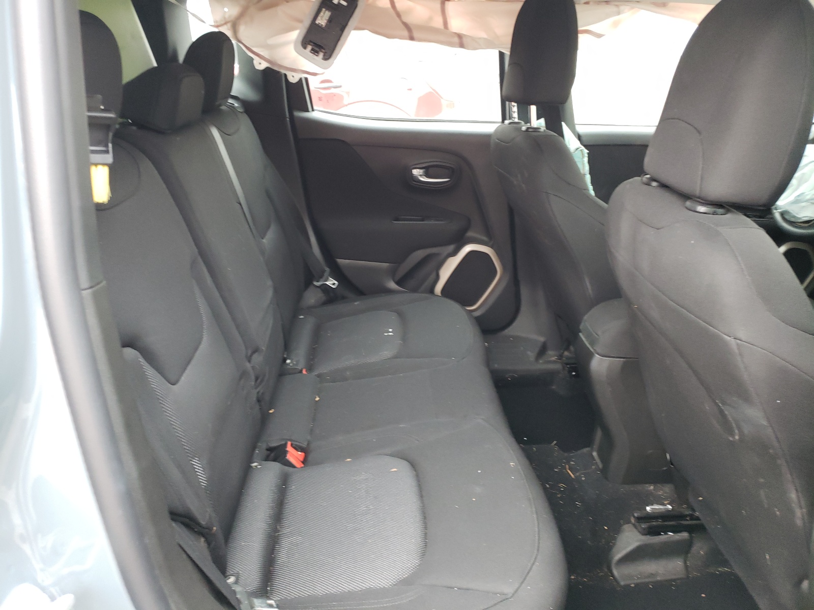 Photo 6 from auction – 2017 JEEP RENEGADE S with VIN ZACCJAABXHPG15418