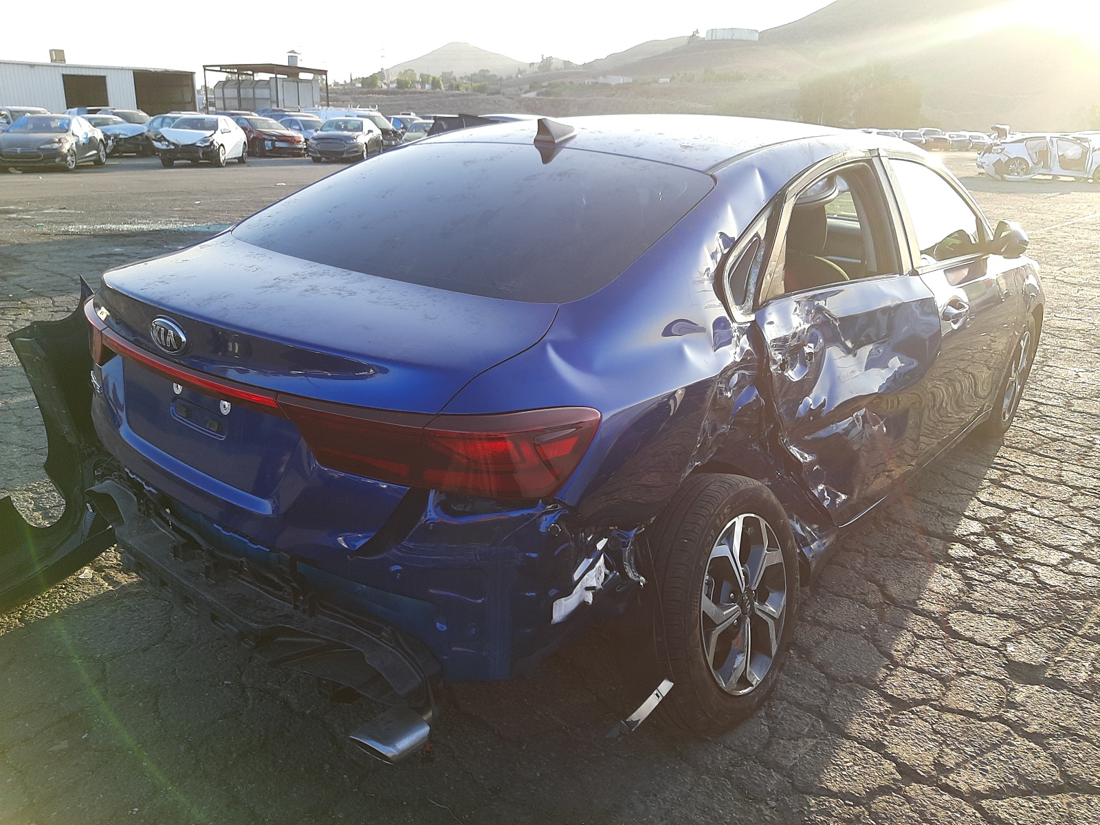 Photo 4 from auction – 2021 KIA FORTE FE with VIN 3KPF24AD3ME369753