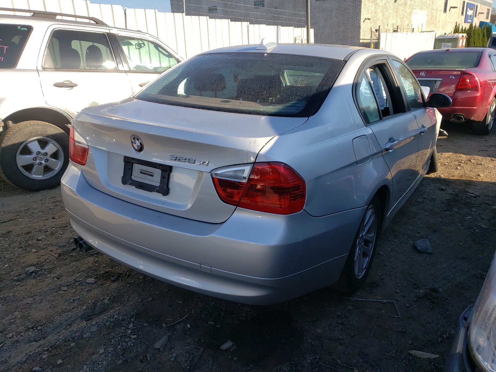 Photo 4 from auction – 2007 BMW 328 XI with VIN WBAVC93557KX54726