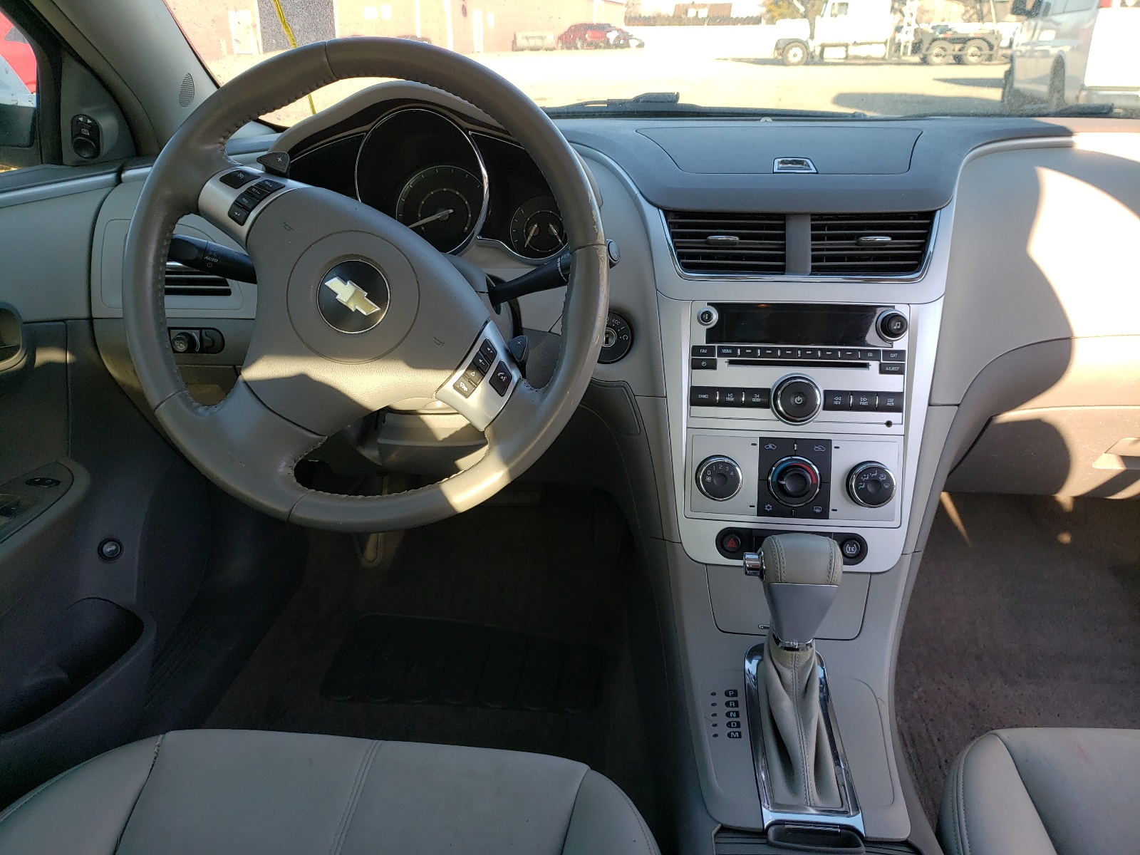 Photo 9 from auction – 2009 CHEVROLET MALIBU 2LT with VIN 1G1ZJ57739F174538