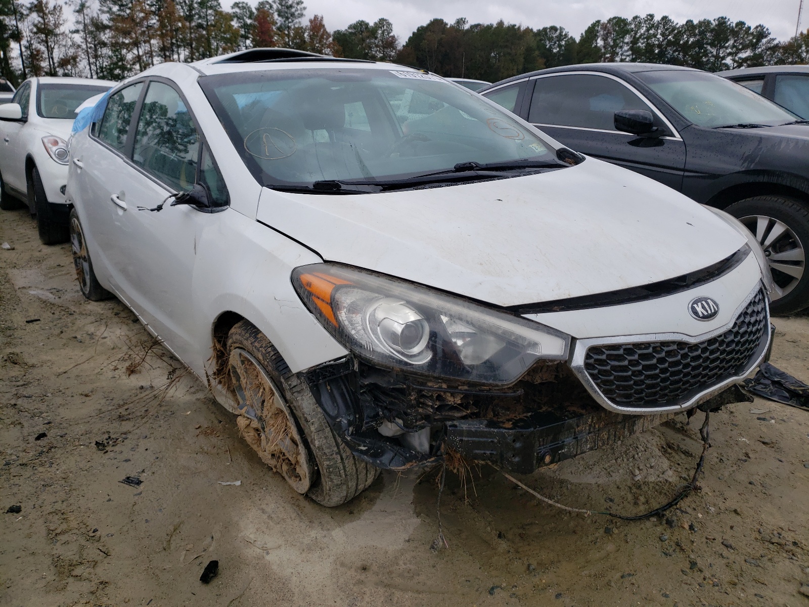 Zdjęcie 1 z aukcji – 2015 KIA FORTE EX z VIN KNAFZ4A84F5300614