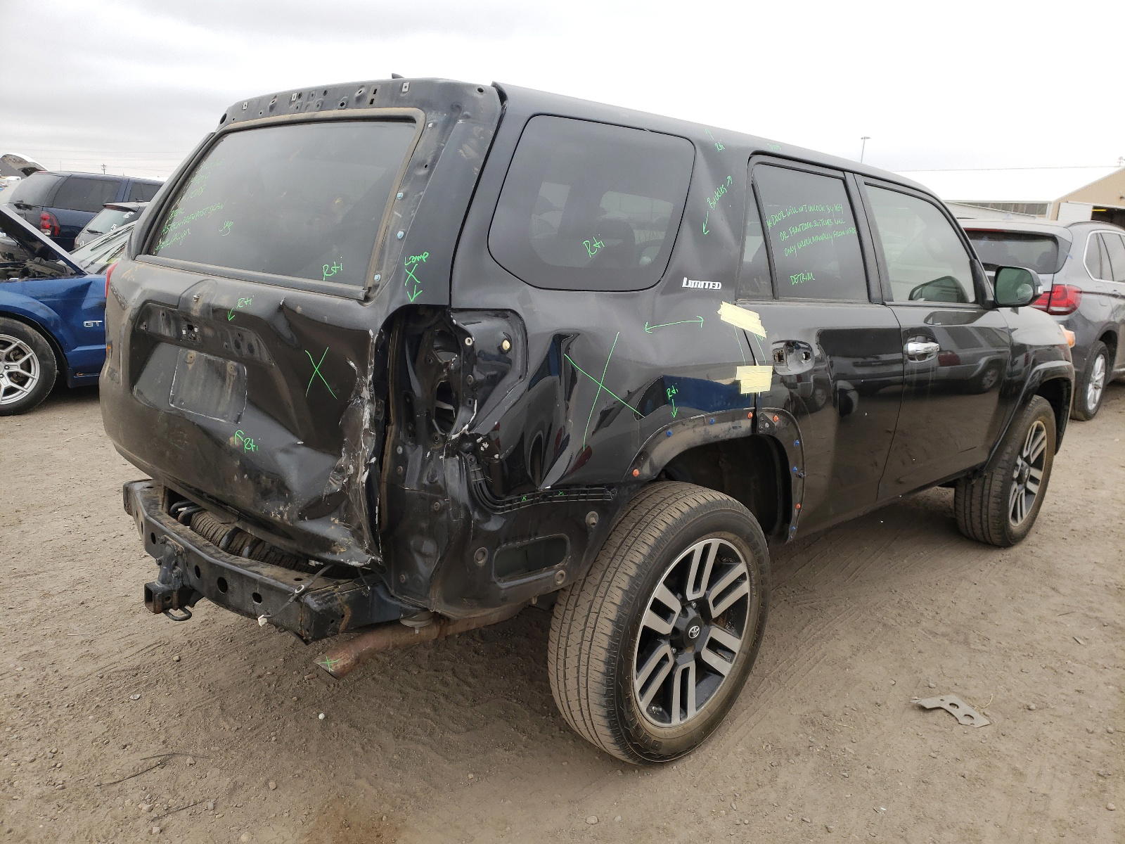 Photo 4 from auction – 2013 TOYOTA 4RUNNER SR with VIN JTEBU5JR7D5128859