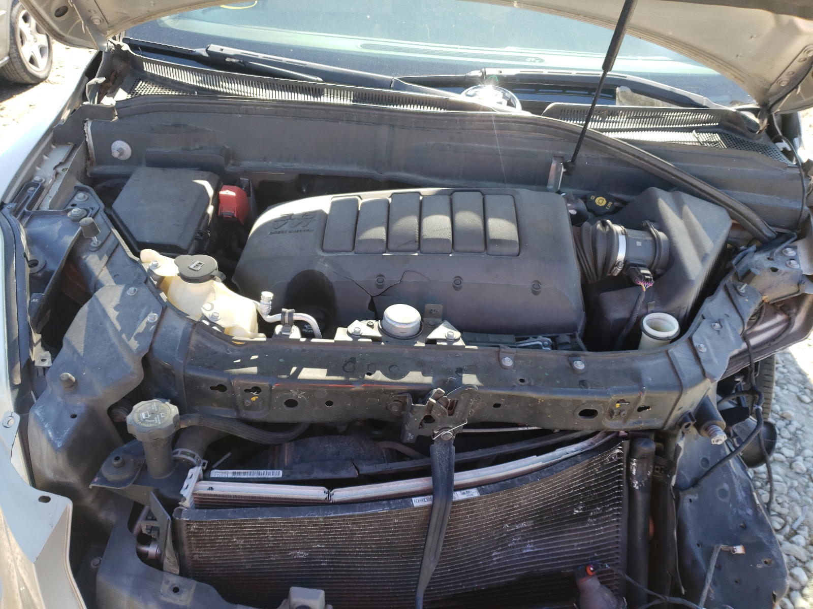 Photo 7 from auction – 2011 BUICK ENCLAVE CX with VIN 5GAKRCED3BJ242758