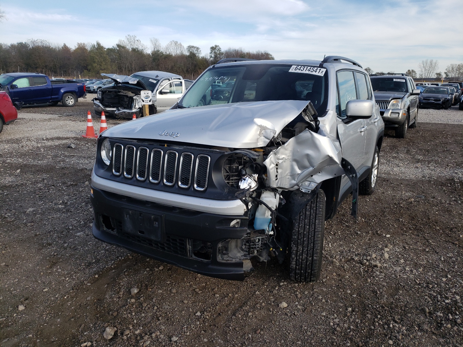 Photo 2 from auction – 2017 JEEP RENEGADE L with VIN ZACCJBBB0HPG49257