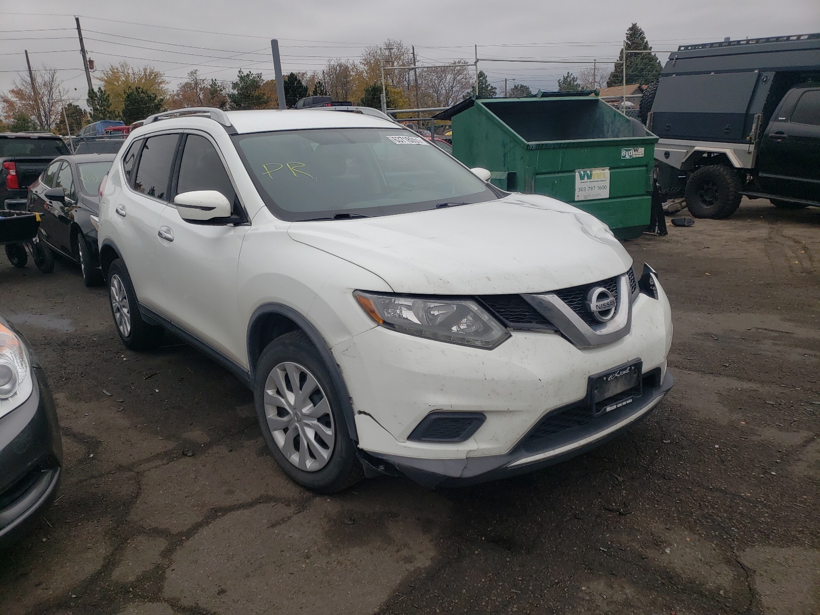 Photo 1 from auction – 2016 NISSAN ROGUE S with VIN KNMAT2MV8GP706373