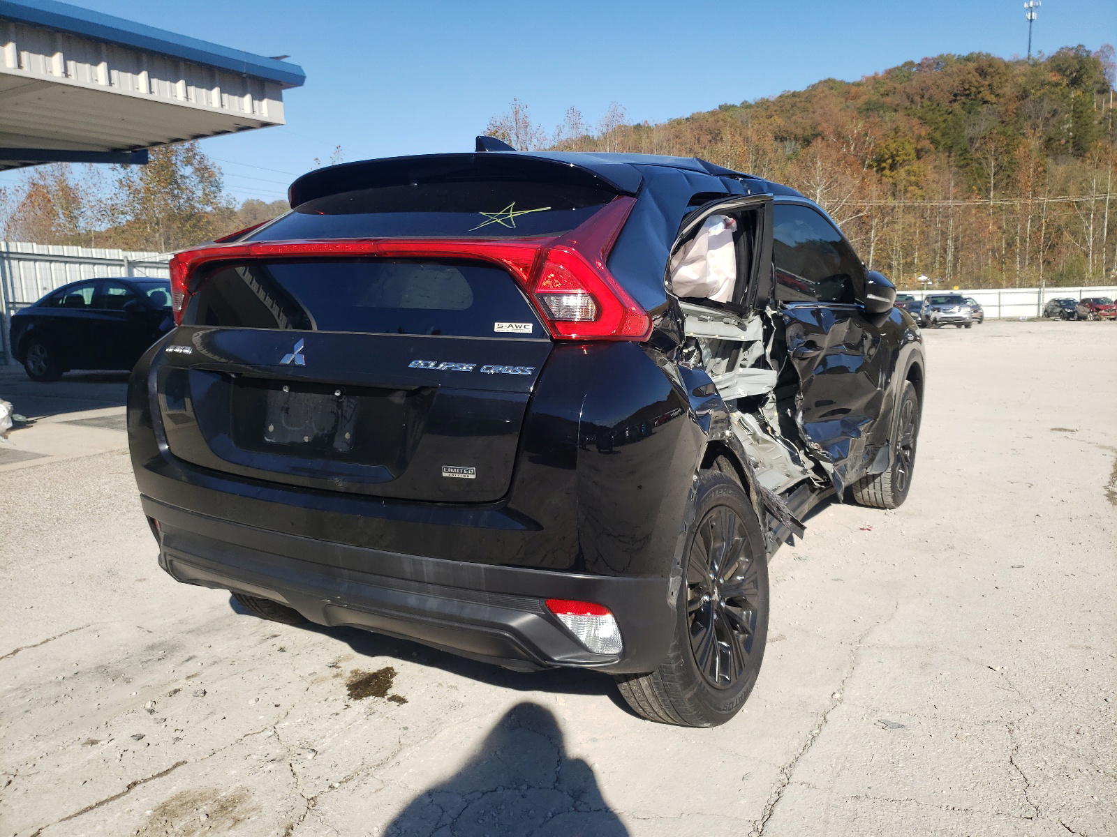 Photo 4 from auction – 2018 MITSUBISHI ECLIPSE CR with VIN JA4AT4AA4JZ050255