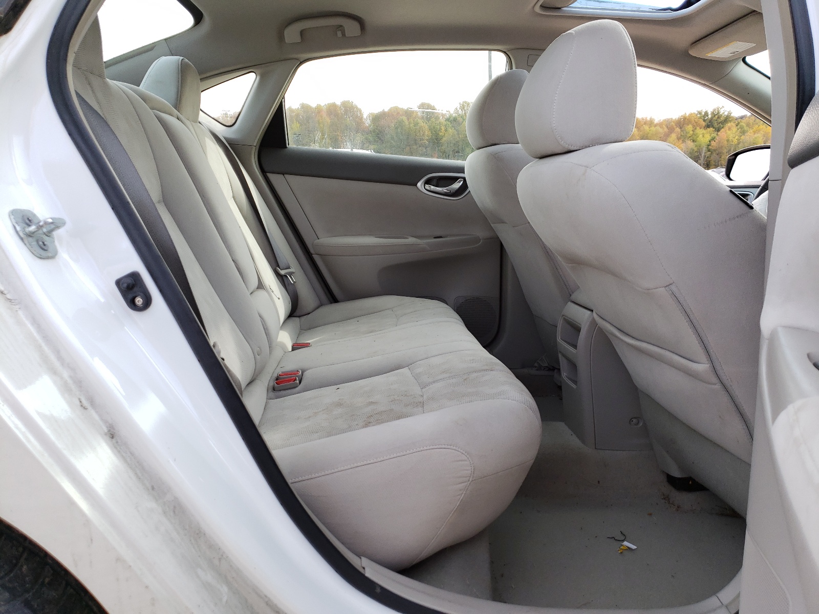 Photo 6 from auction – 2013 NISSAN SENTRA S with VIN 3N1AB7AP1DL733771