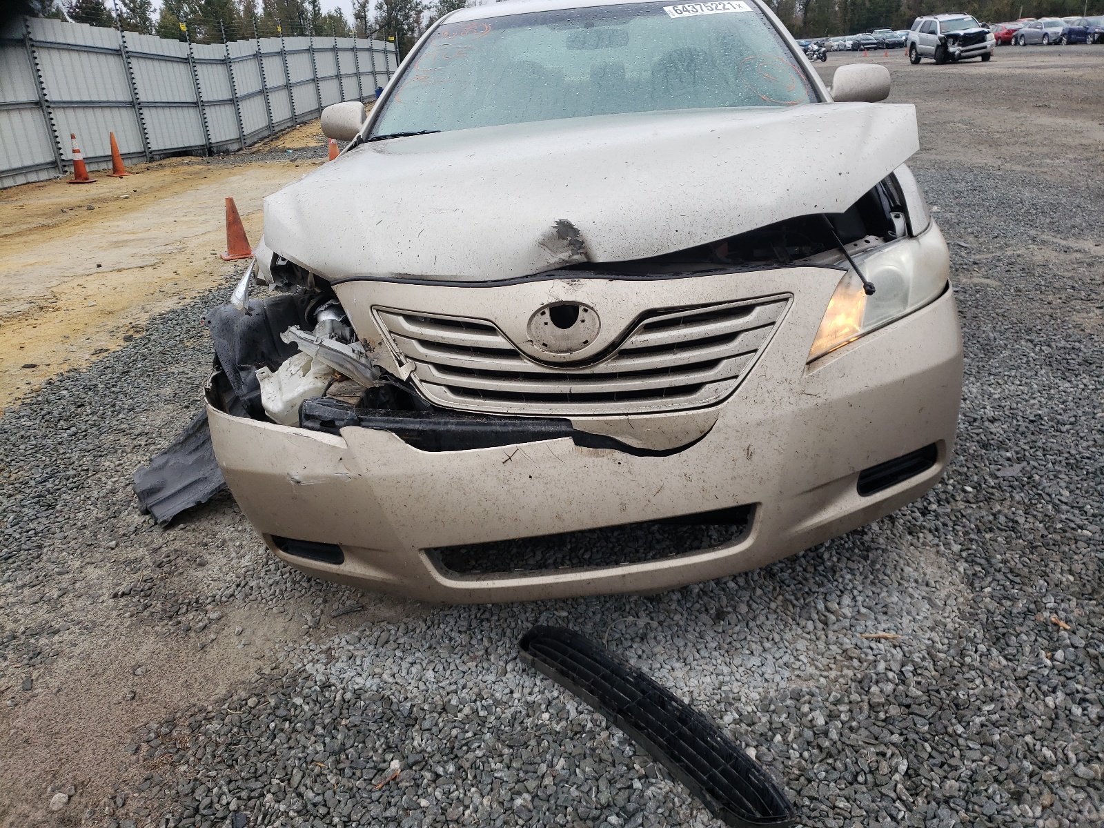 Photo 9 from auction – 2007 TOYOTA CAMRY CE/L with VIN 4T1BE46KX7U573951