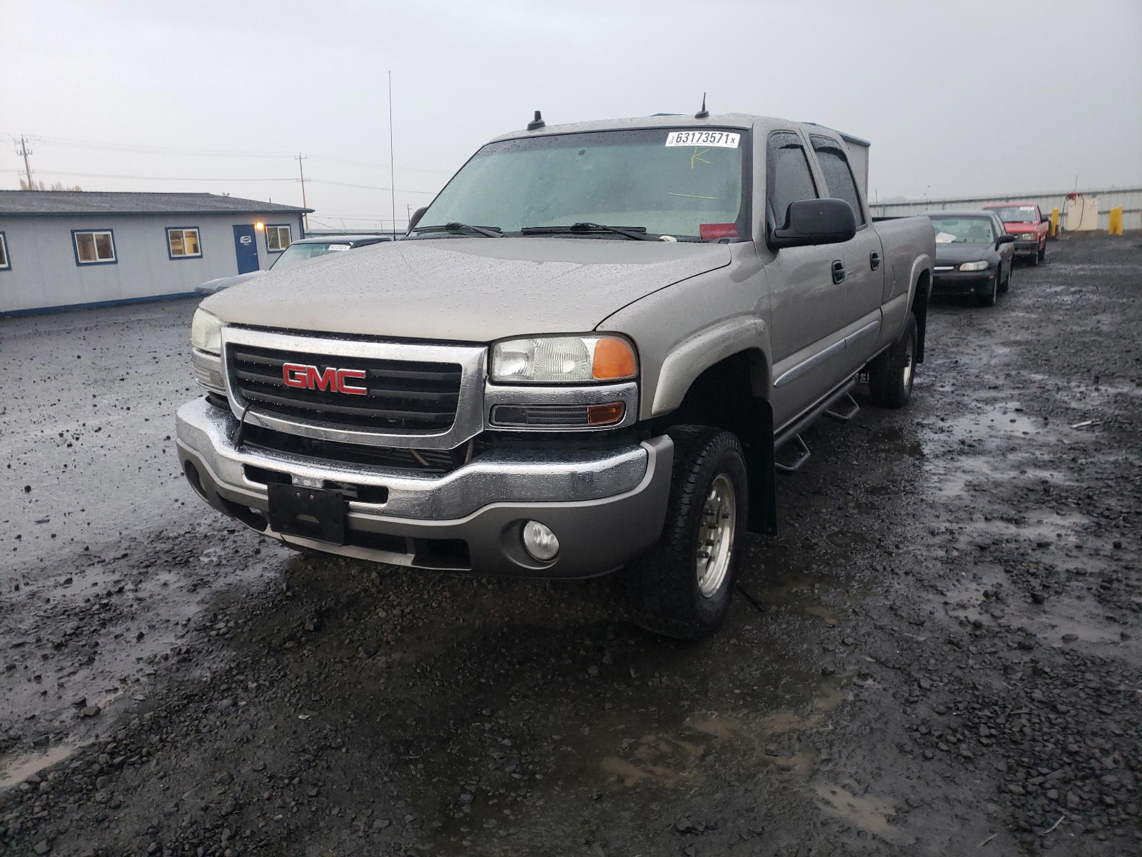 Photo 2 from auction – 2003 GMC 2500 with VIN 1GTHK23103F117060