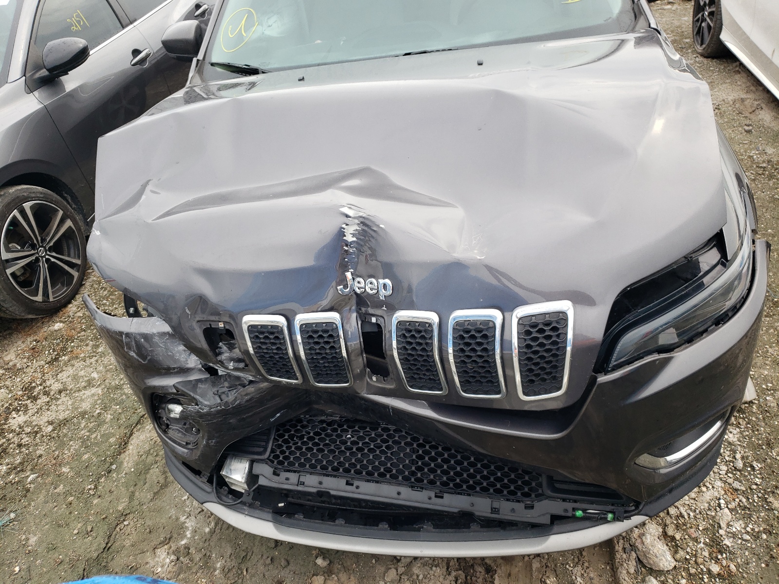 Photo 7 from auction – 2019 JEEP CHEROKEE L with VIN 1C4PJLDB4KD340921