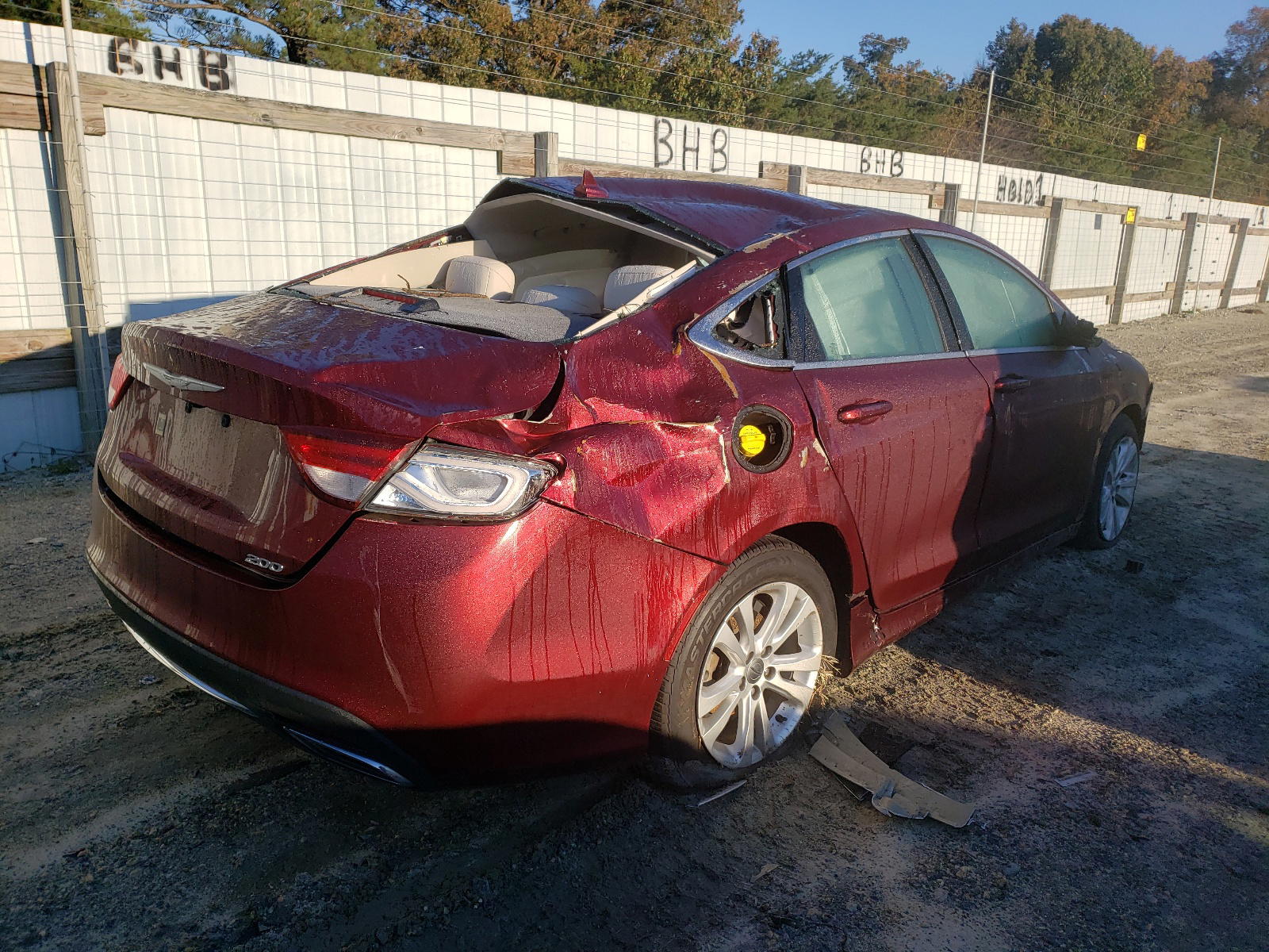 Photo 4 from auction – 2017 CHRYSLER 200 LIMITE with VIN 1C3CCCAG2HN503968
