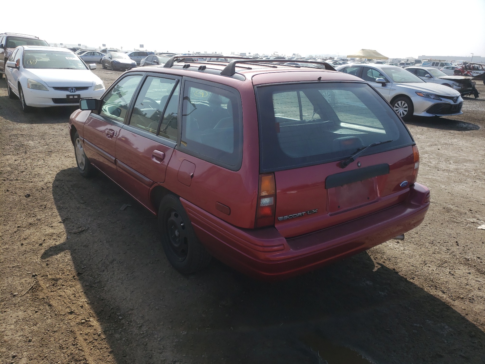 Photo 3 from auction – 1995 FORD ESCORT LX with VIN 3FASP15J9SR165145