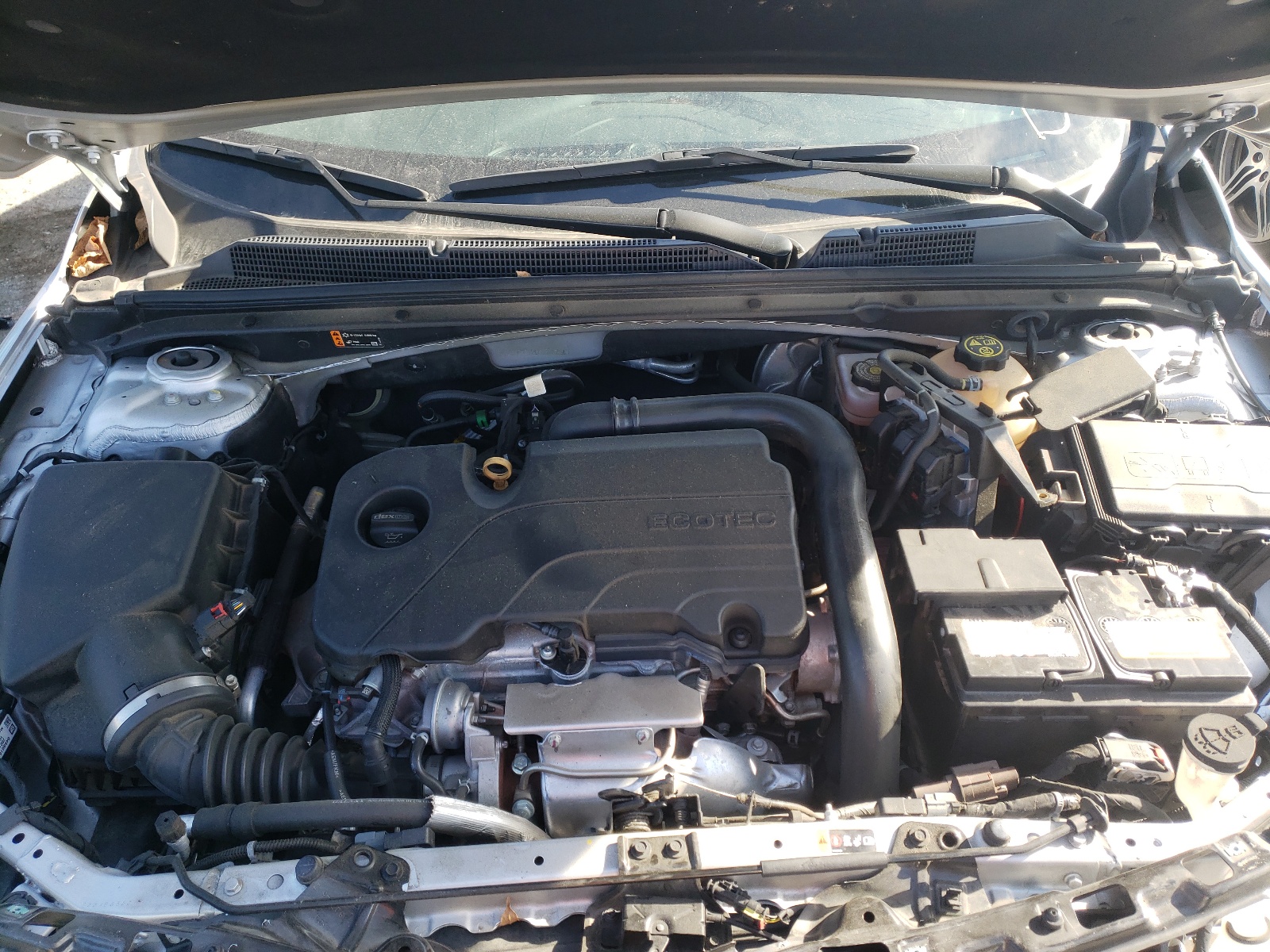 Photo 7 from auction – 2020 CHEVROLET MALIBU LT with VIN 1G1ZD5ST2LF090875