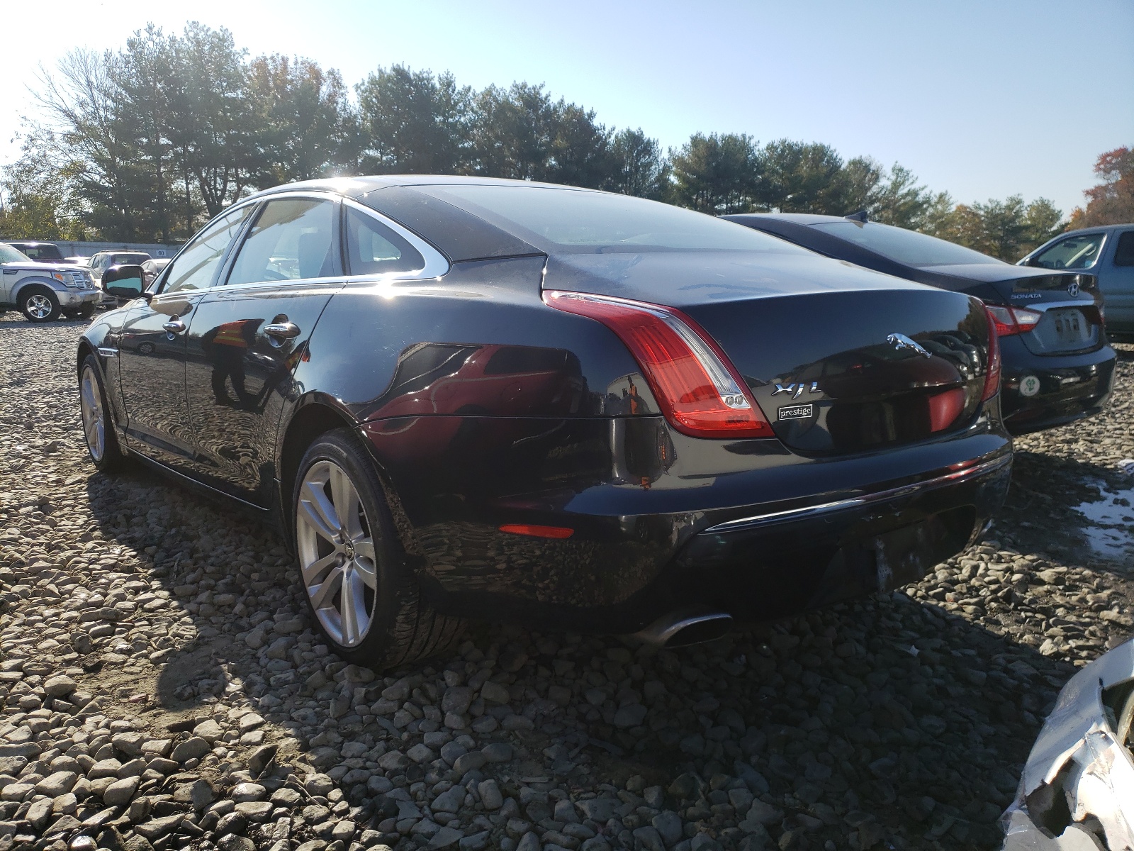 Photo 3 from auction – 2012 JAGUAR XJL with VIN SAJWA2GB0CLV34596