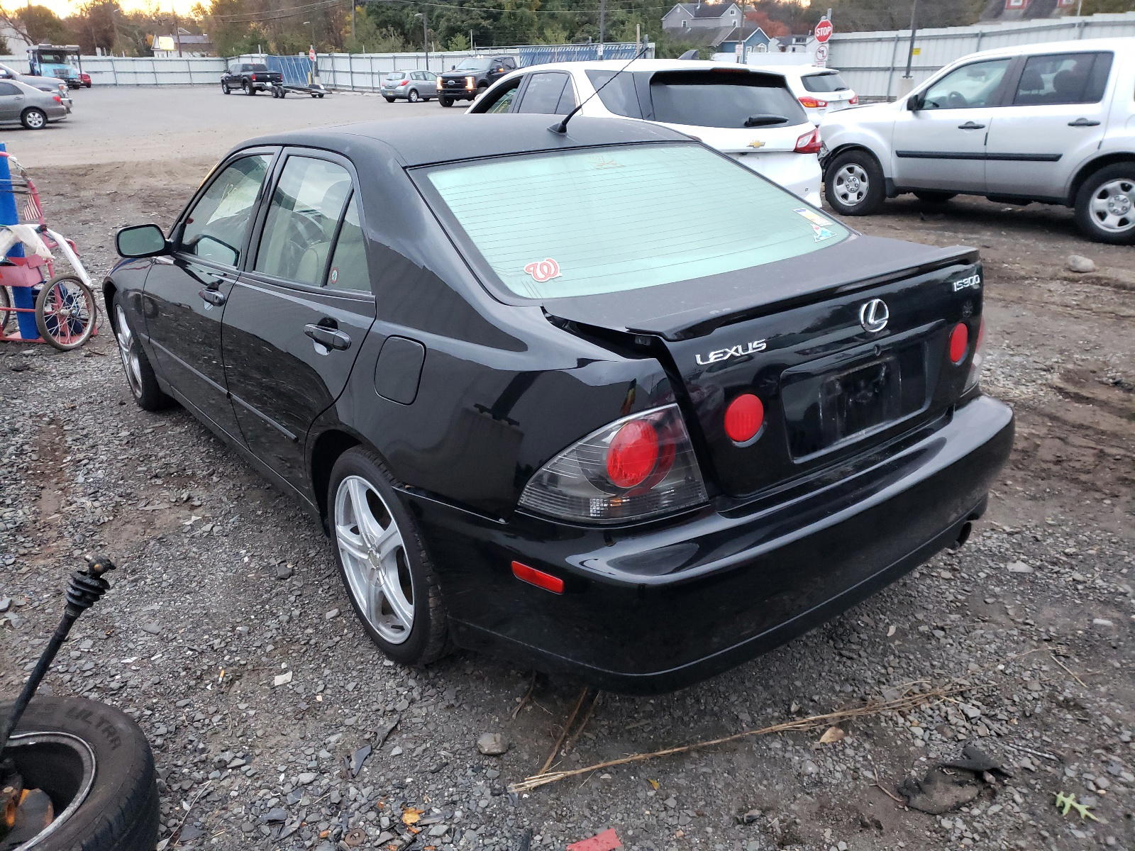 Photo 3 from auction – 2002 LEXUS IS 300 with VIN JTHBD192720048846