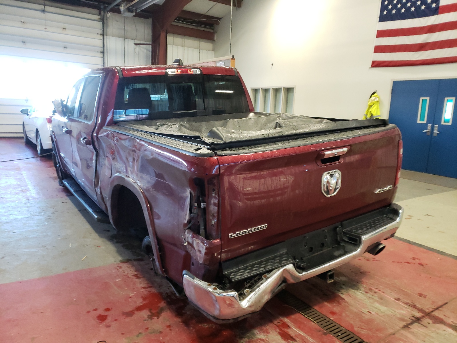 Photo 3 from auction – 2019 RAM 1500 LARAM with VIN 1C6SRFJT4KN507071