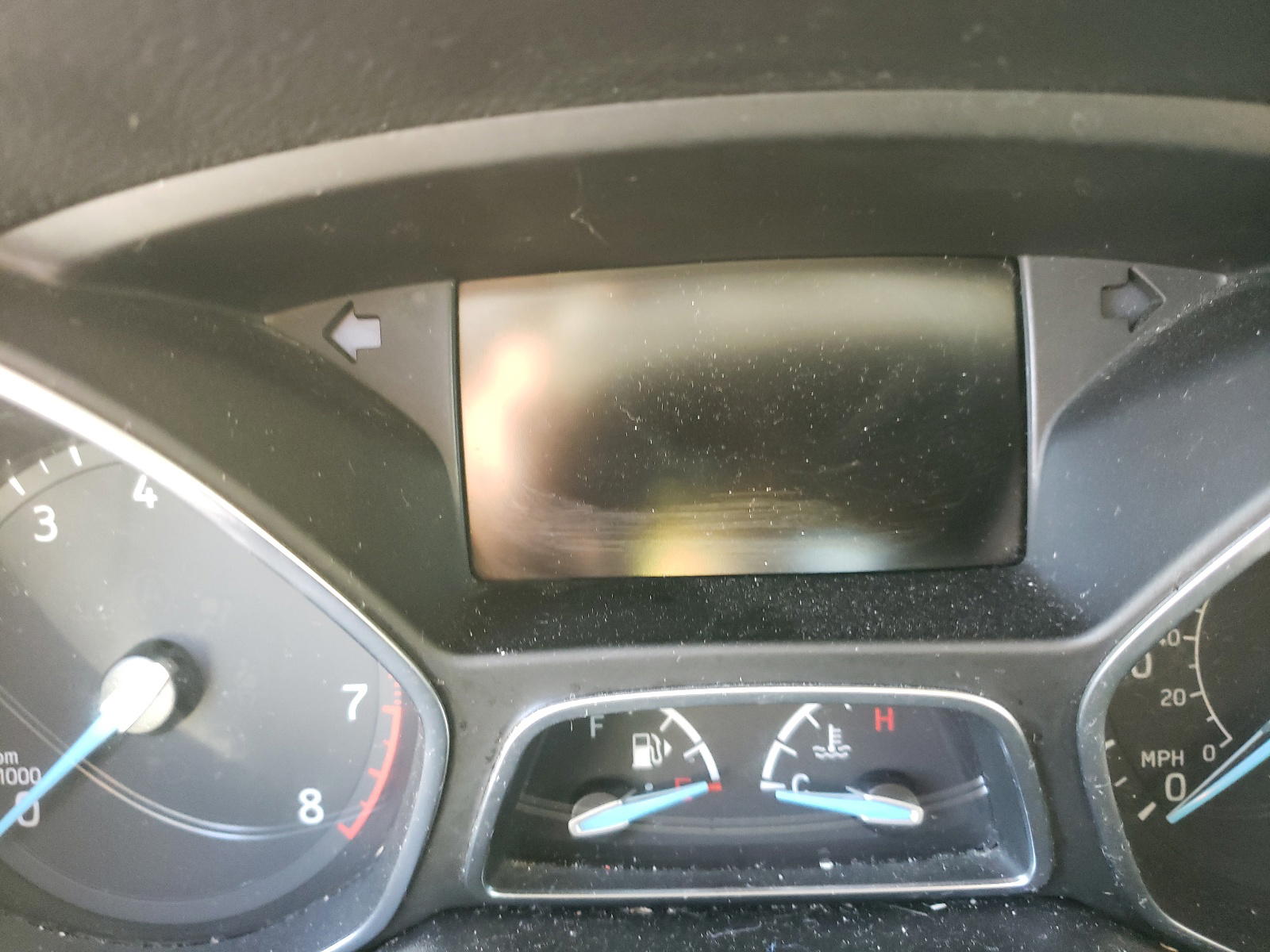 Photo 8 from auction – 2017 FORD FOCUS SE with VIN 1FADP3F20HL249616