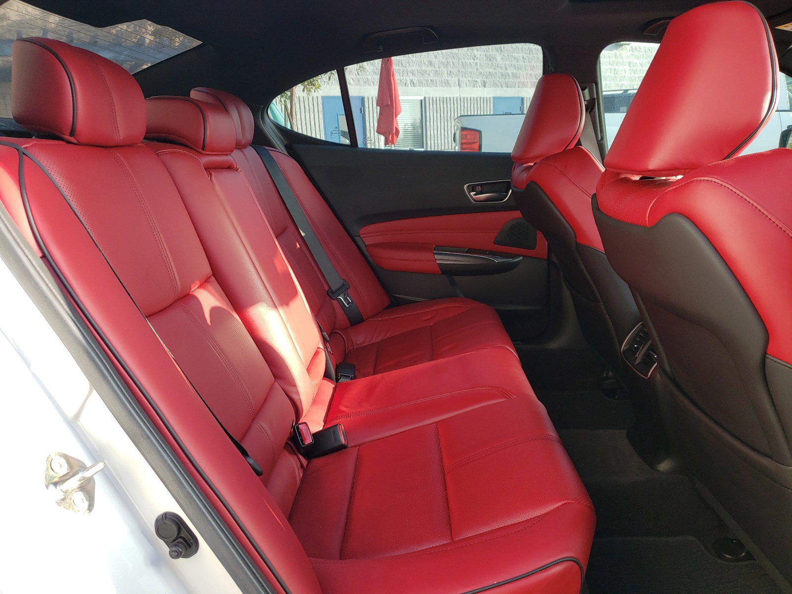 Photo 6 from auction – 2019 ACURA TLX TECHNO with VIN 19UUB2F69KA009037