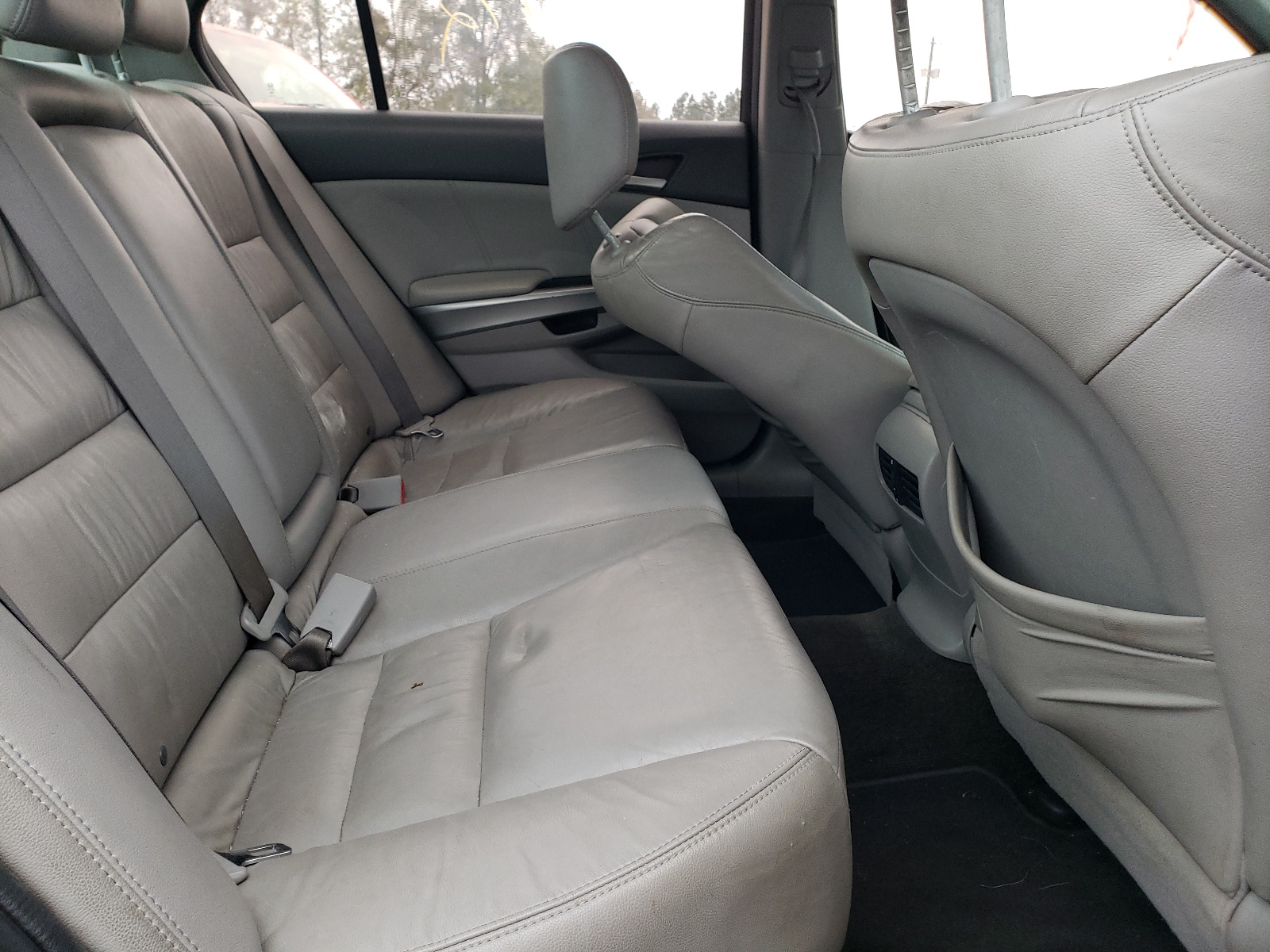 Photo 6 from auction – 2010 HONDA ACCORD EXL with VIN 1HGCP2F87AA167230