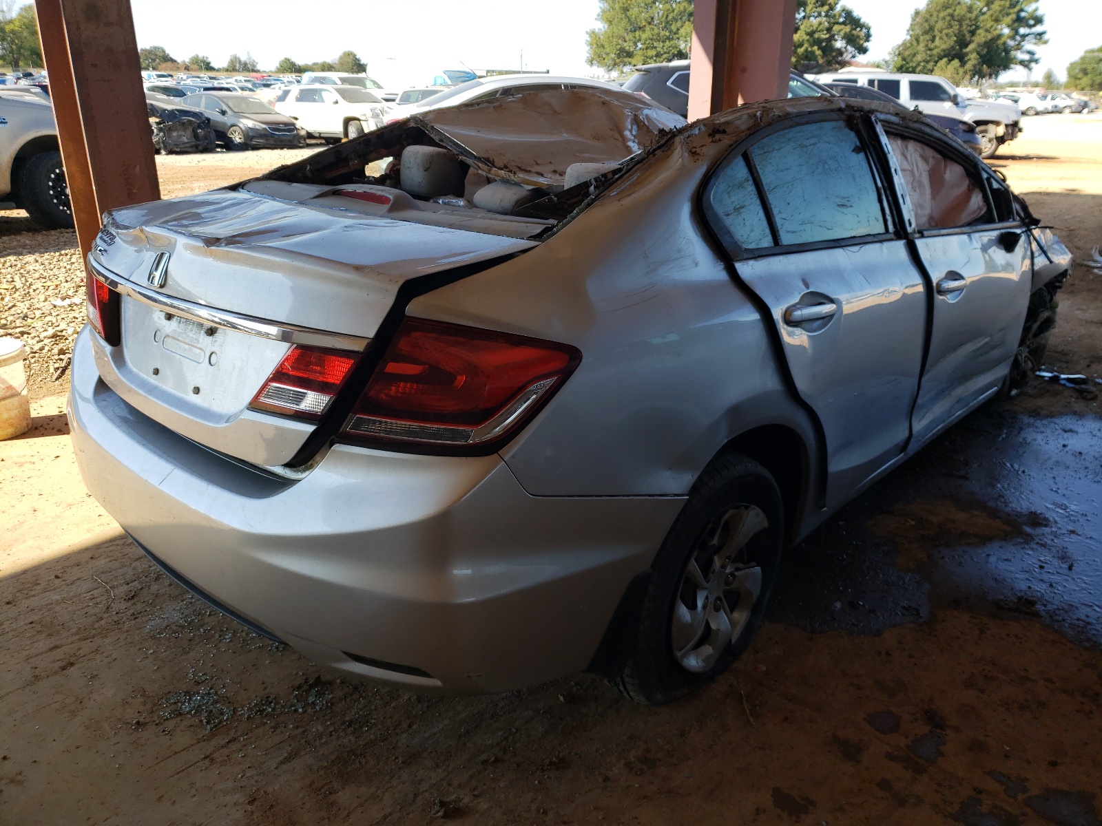 Photo 4 from auction – 2013 HONDA CIVIC LX with VIN 19XFB2F5XDE009899