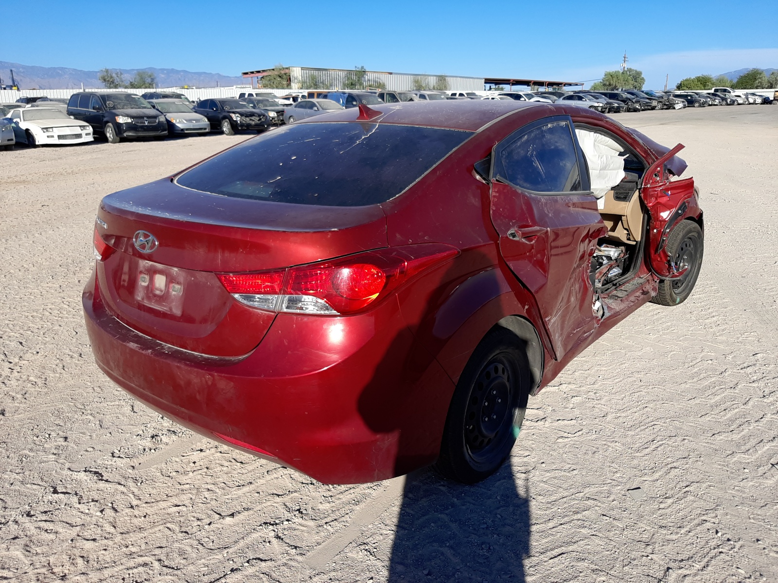 Photo 4 from auction – 2012 HYUNDAI ELANTRA GL with VIN KMHDH4AEXCU267747