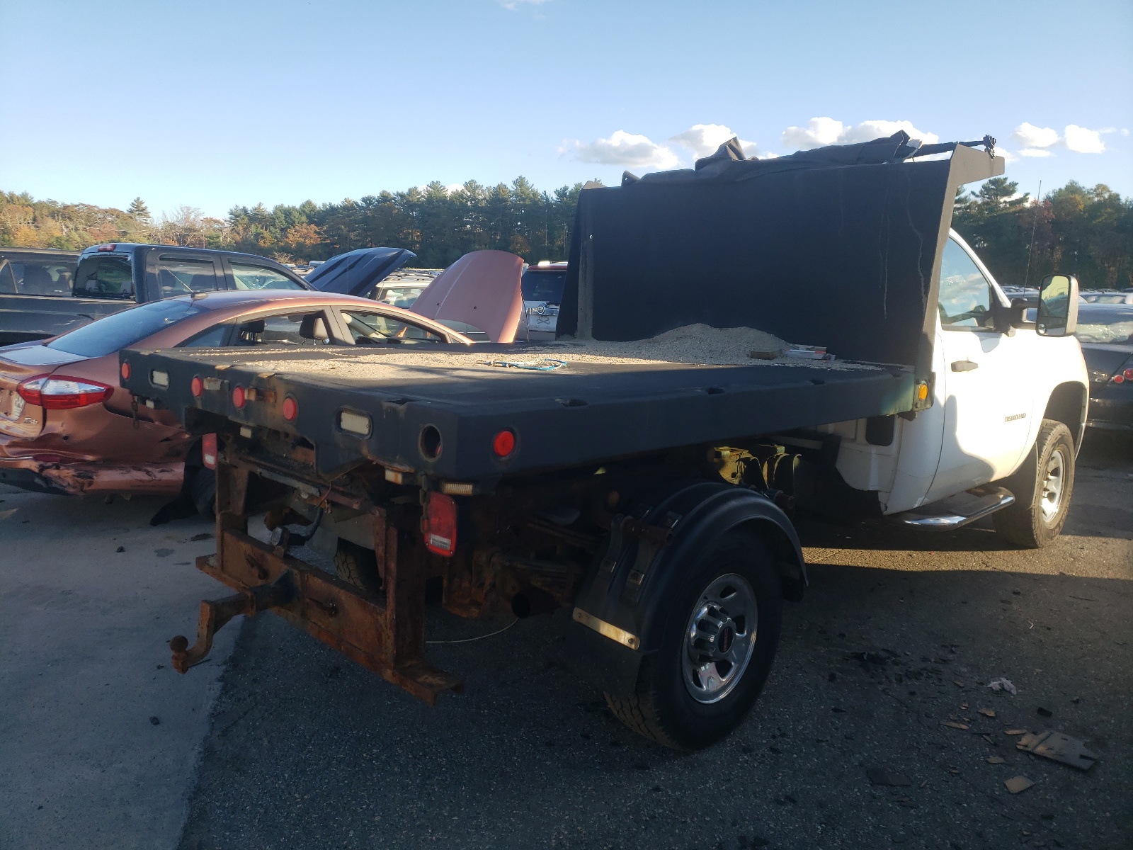 Photo 4 from auction – 2010 GMC SIERRA K35 with VIN 1GD3K3BK8AF129170