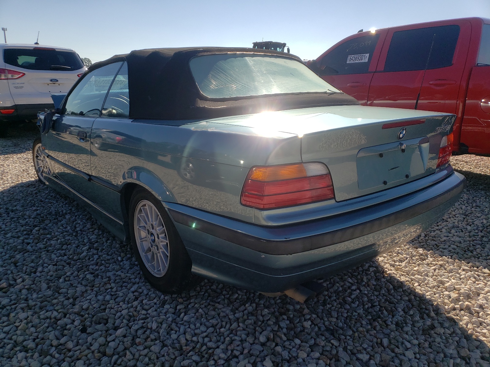 Photo 3 from auction – 1998 BMW 323 IC AUT with VIN WBABJ8329WEM20768