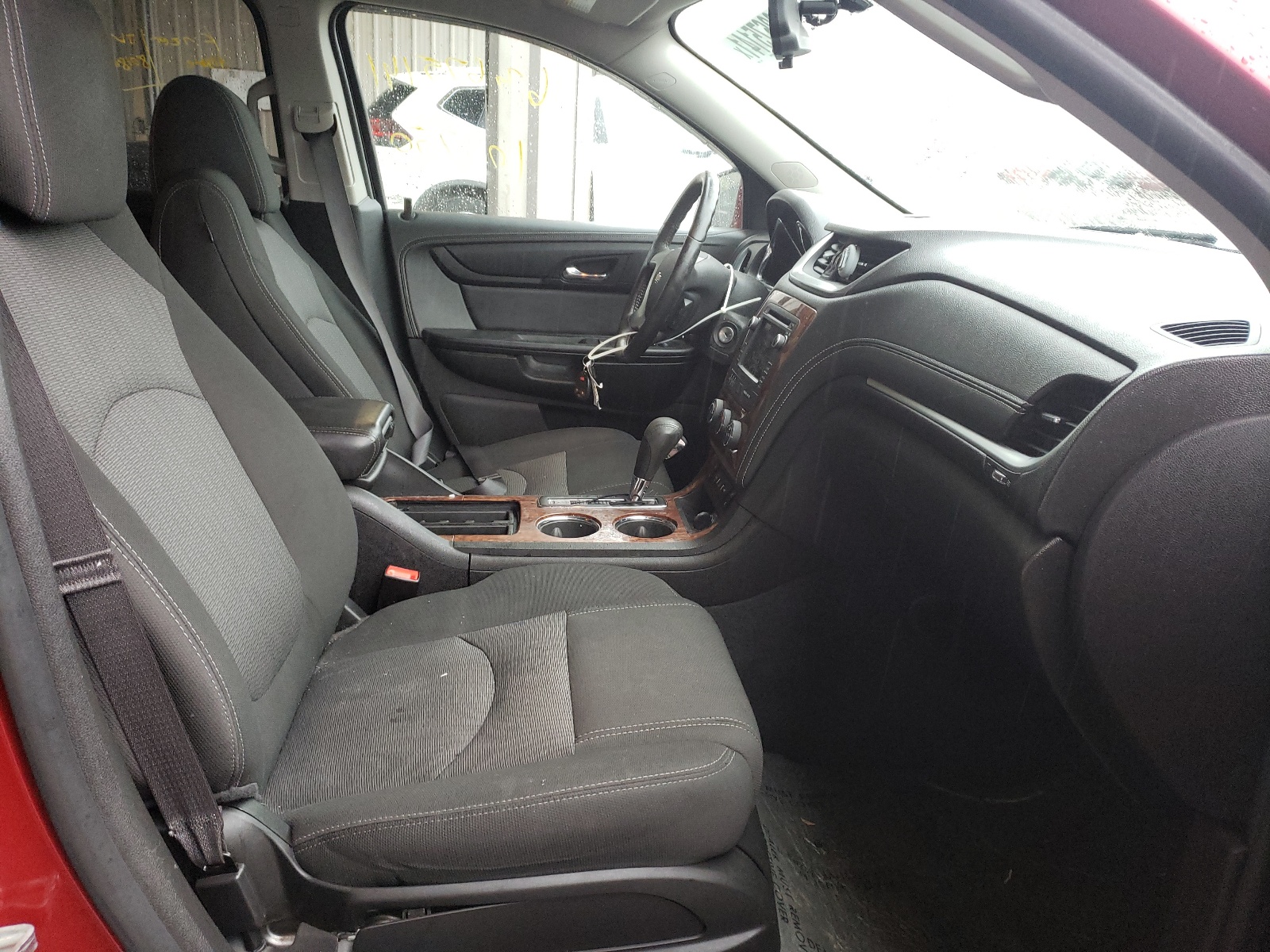 Photo 5 from auction – 2014 CHEVROLET TRAVERSE L with VIN 1GNKVGKD0EJ270891