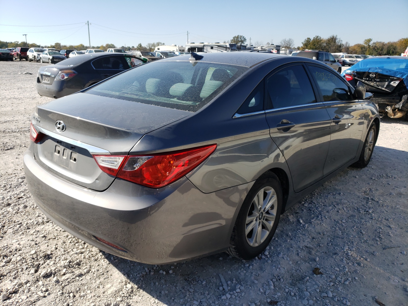 Photo 4 from auction – 2013 HYUNDAI SONATA GLS with VIN 5NPEB4ACXDH551075