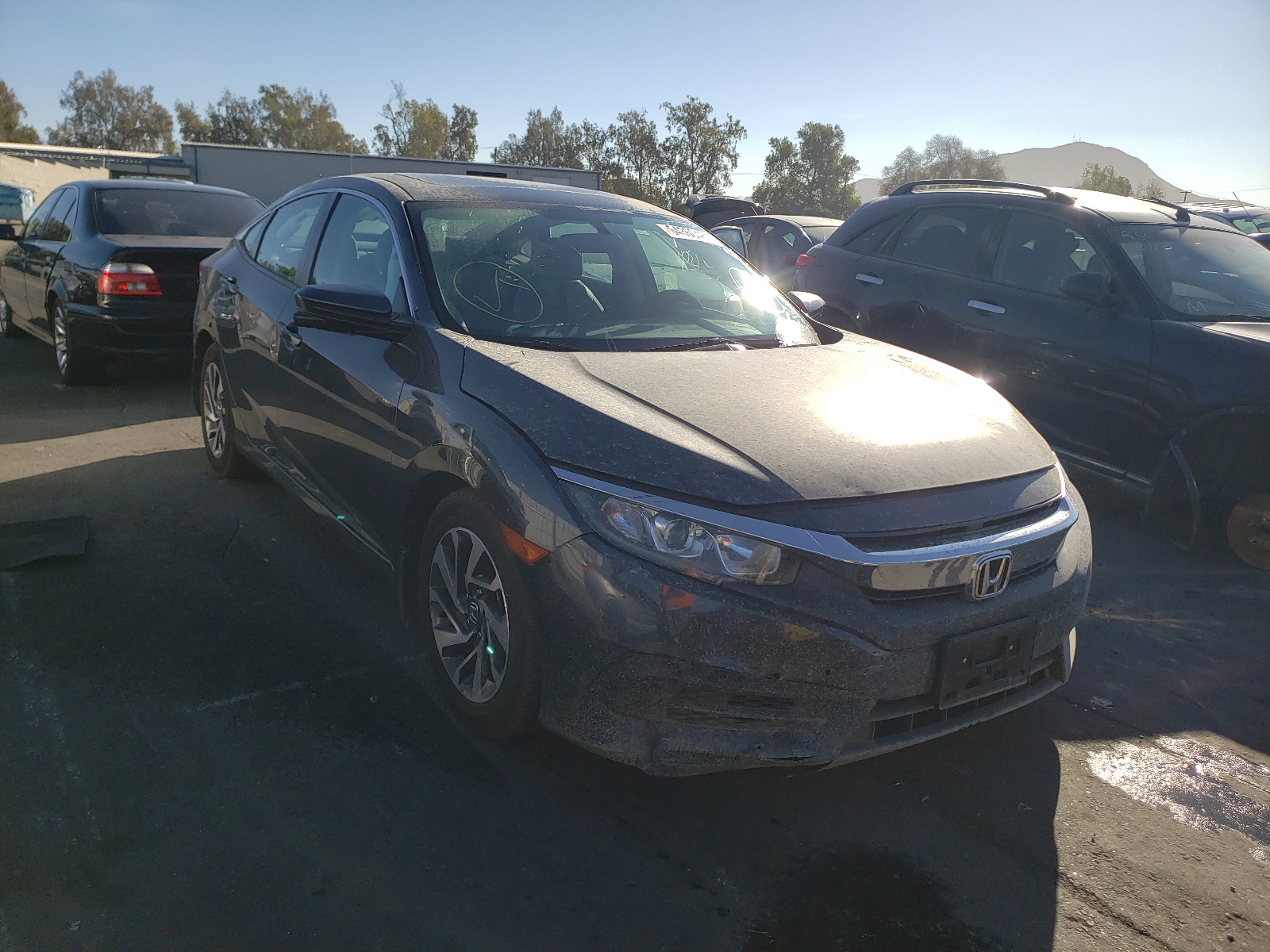Photo 1 from auction – 2018 HONDA CIVIC EX with VIN 2HGFC2F78JH574524