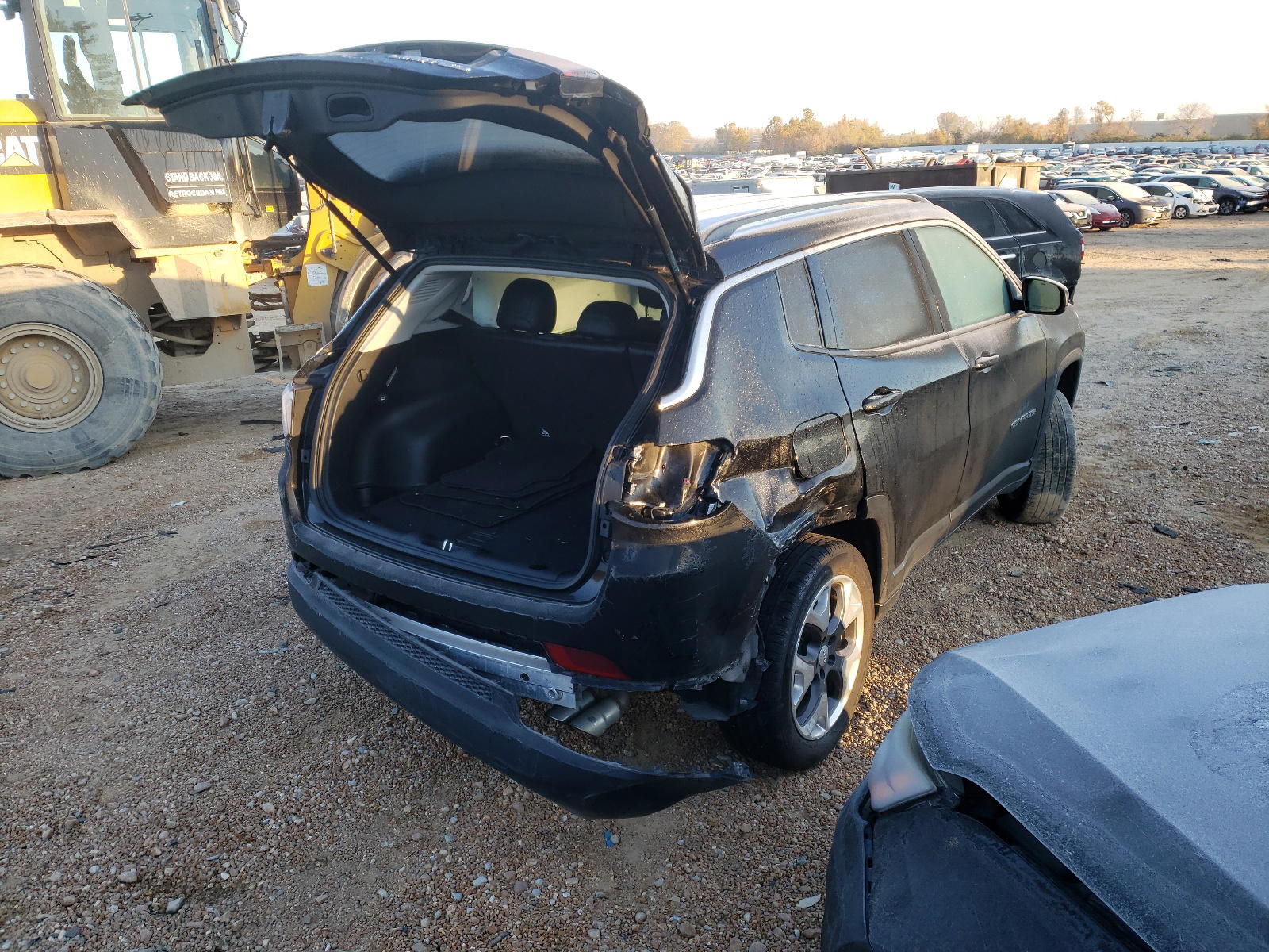 Photo 4 from auction – 2020 JEEP COMPASS LI with VIN 3C4NJCCBXLT187403
