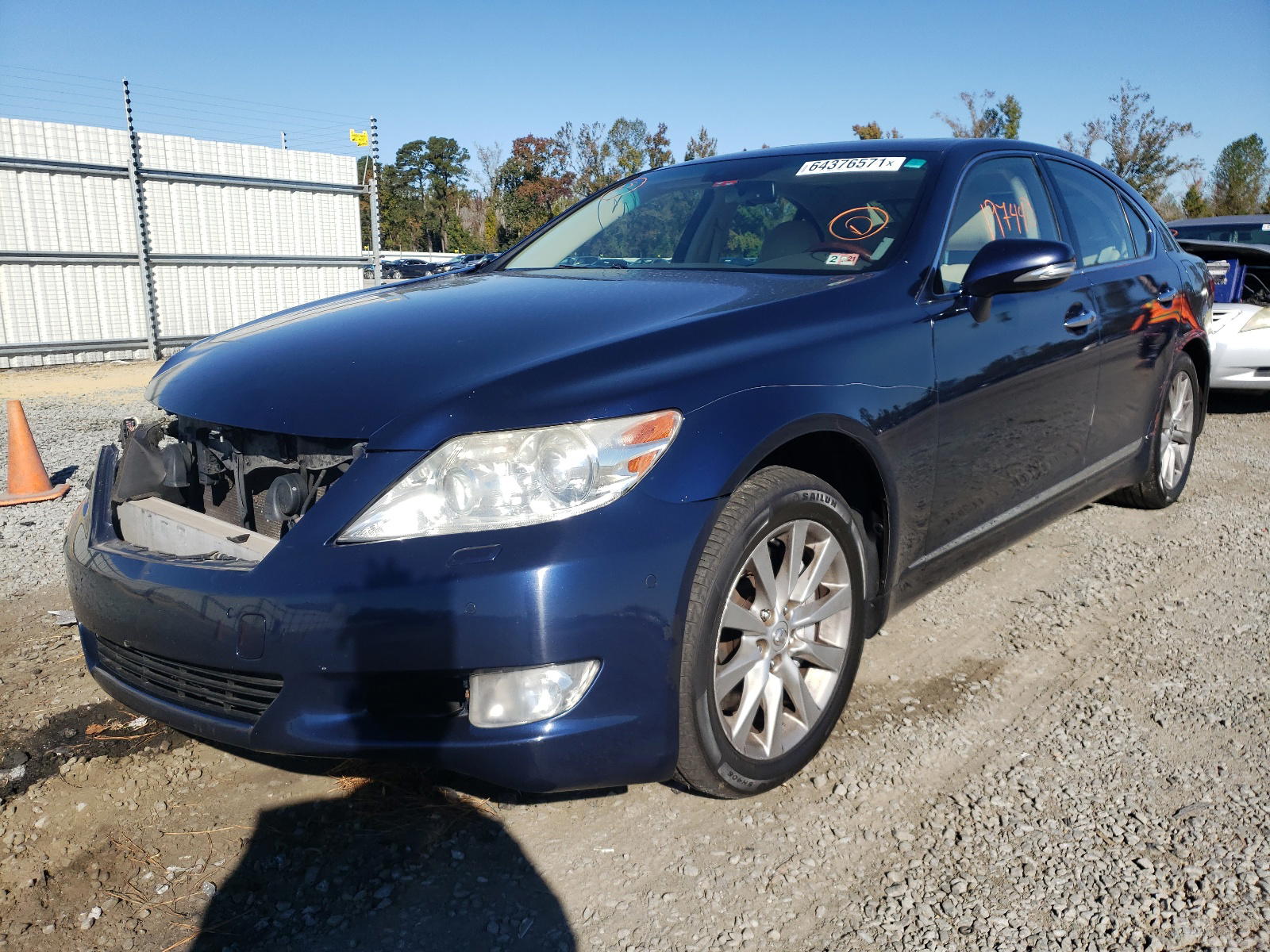Photo 2 from auction – 2010 LEXUS LS 460 with VIN JTHCL5EF3A5005260