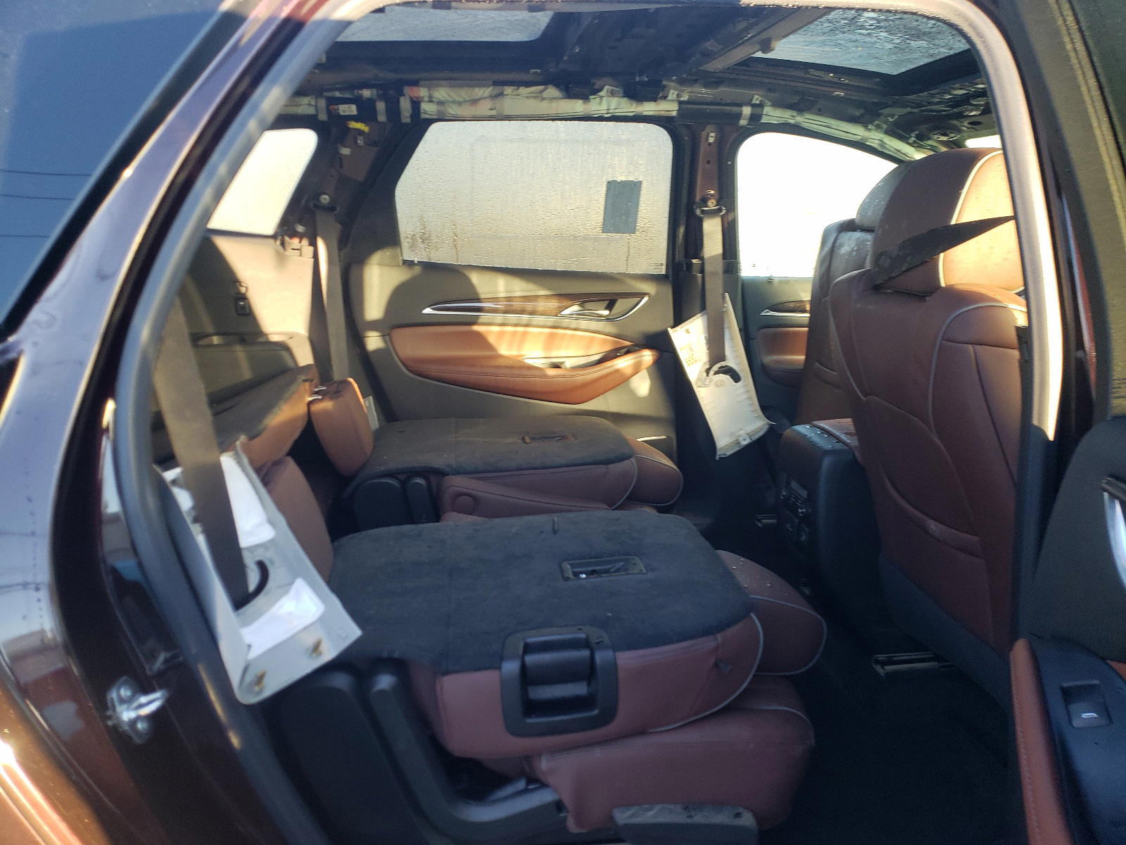 Photo 6 from auction – 2021 BUICK ENCLAVE AV with VIN 5GAEVCKW7MJ234227