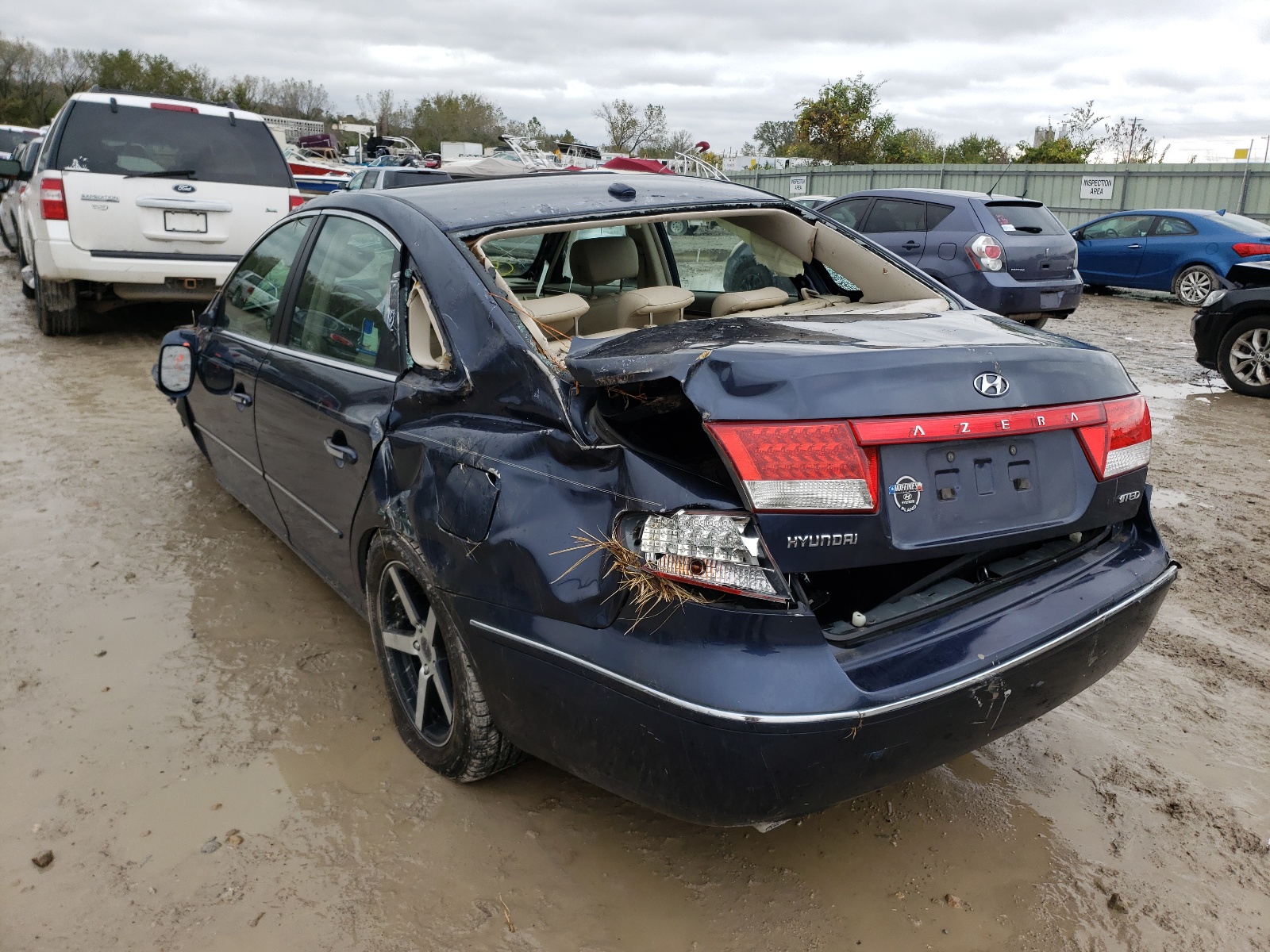 Photo 3 from auction – 2007 HYUNDAI AZERA SE with VIN KMHFC46F37A202237