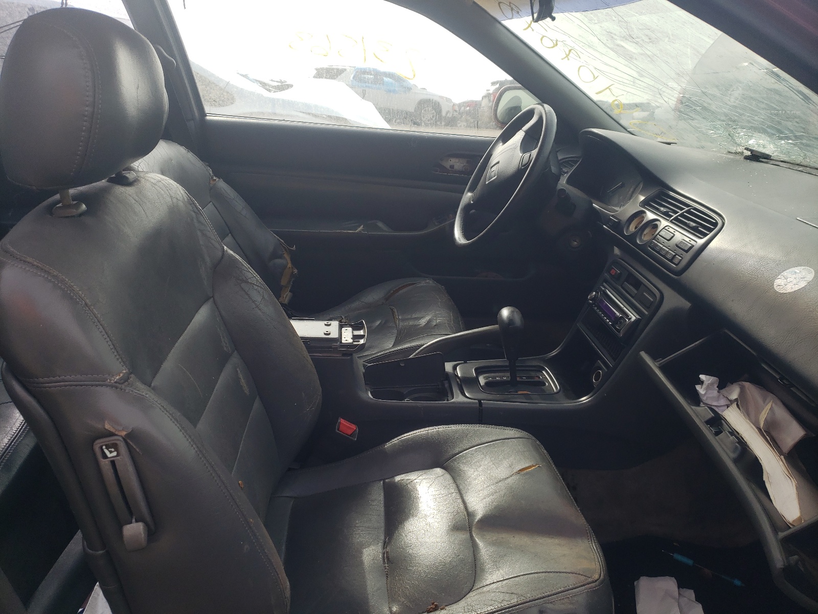 Photo 5 from auction – 1997 HONDA ACCORD EX with VIN 1HGCD7268VA028000