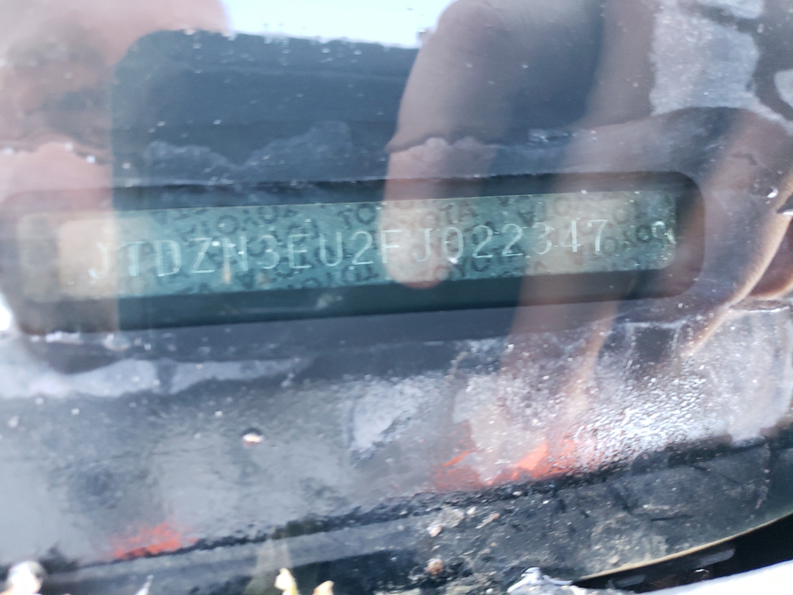 Photo 10 from auction – 2015 TOYOTA PRIUS V with VIN JTDZN3EU2FJ022347