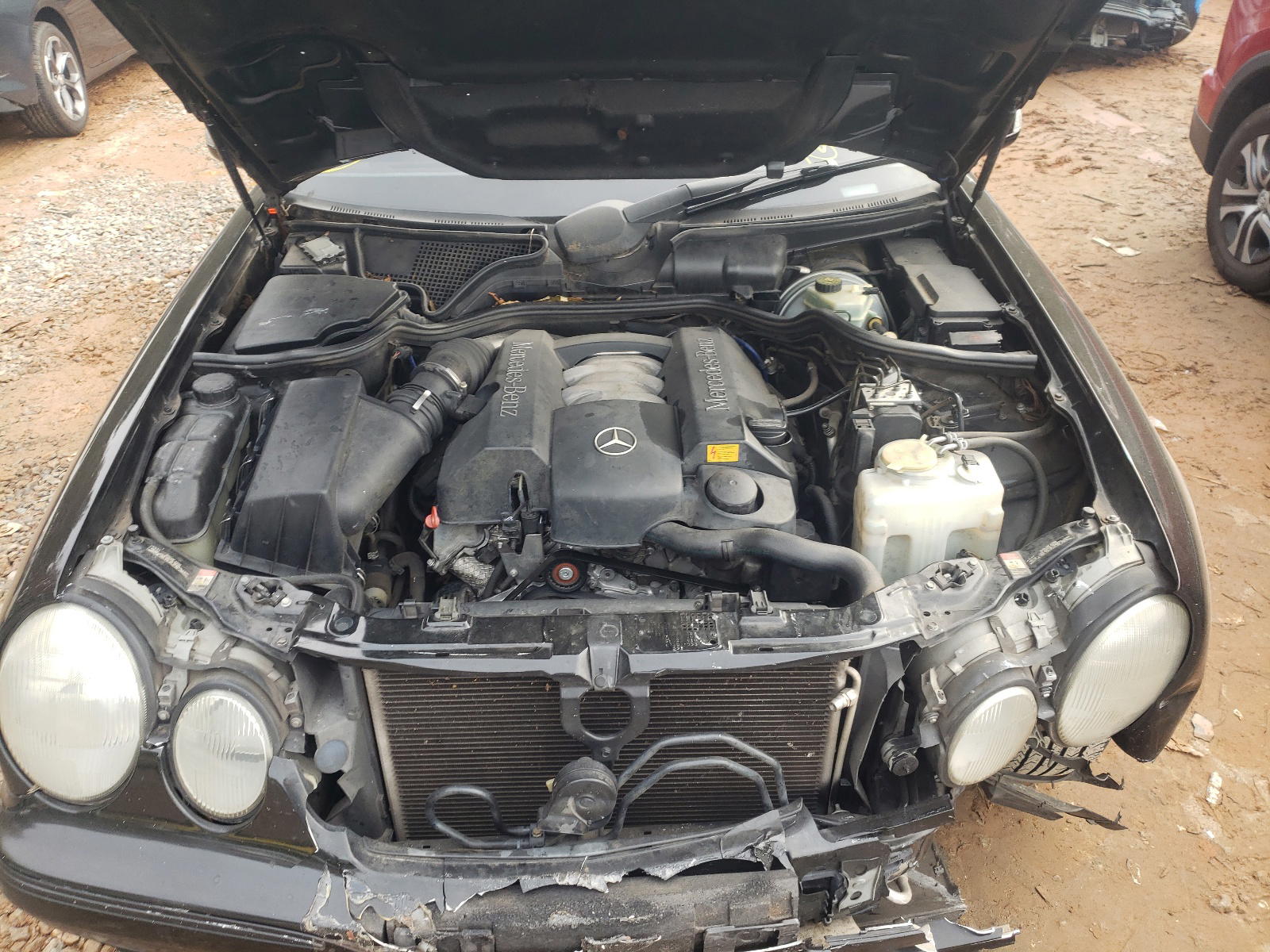 Photo 7 from auction – 2000 MERCEDES-BENZ E 320 with VIN WDBJF65J2YB038500