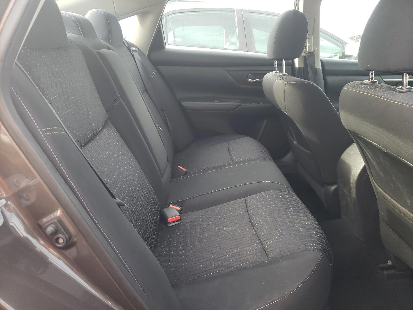Photo 6 from auction – 2016 NISSAN ALTIMA 2.5 with VIN 1N4AL3AP2GN340259