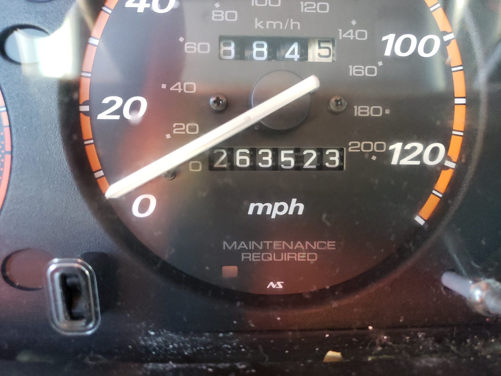 Photo 8 from auction – 1999 HONDA CR-V EX with VIN JHLRD1863XC075099