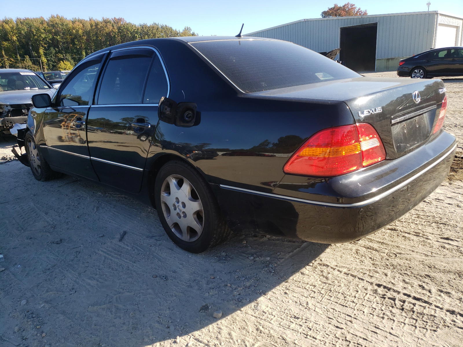 Photo 3 from auction – 2003 LEXUS LS 430 with VIN JTHBN30F230093879