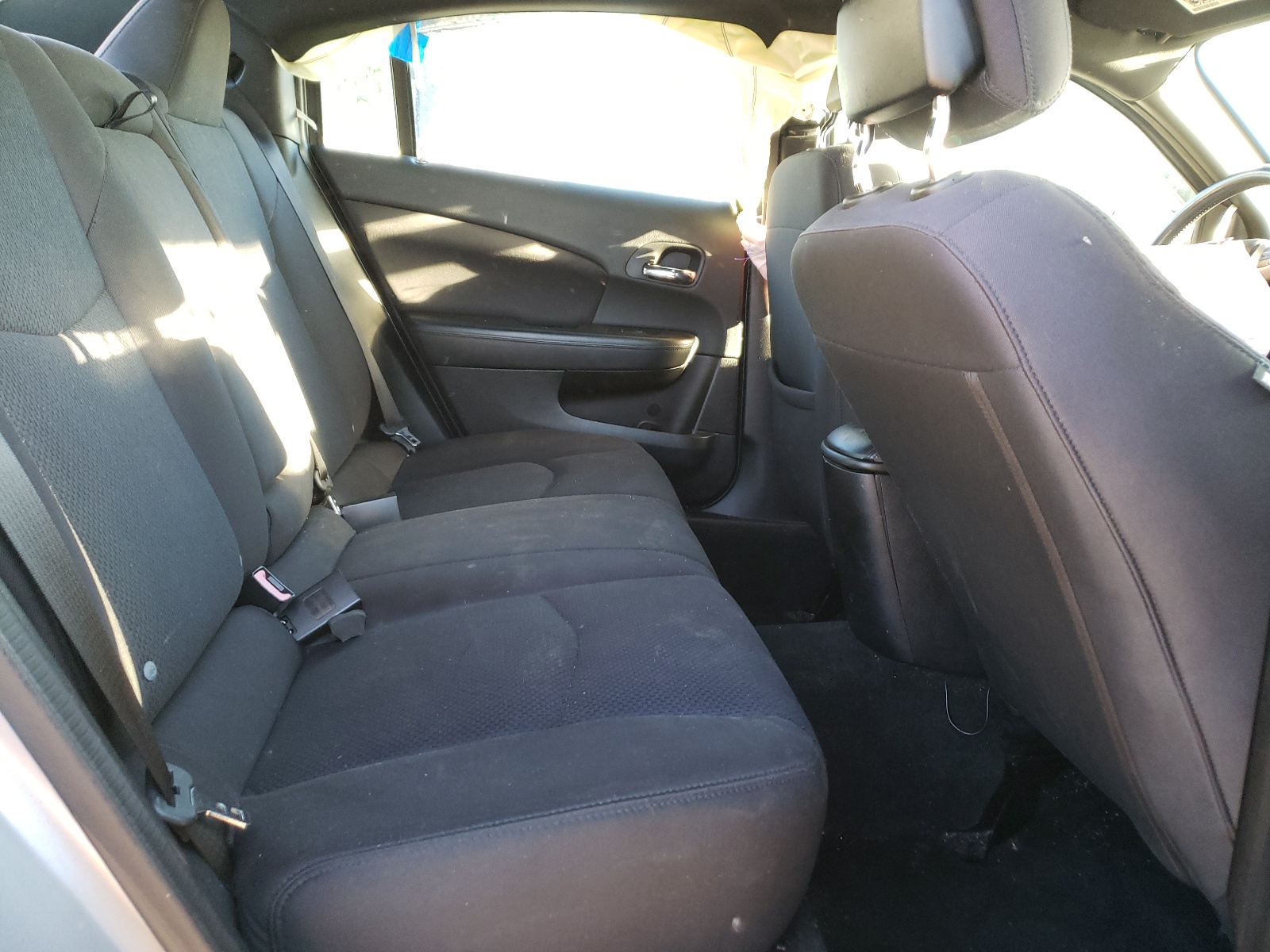 Photo 6 from auction – 2014 CHRYSLER 200 TOURIN with VIN 1C3CCBBG7EN105806